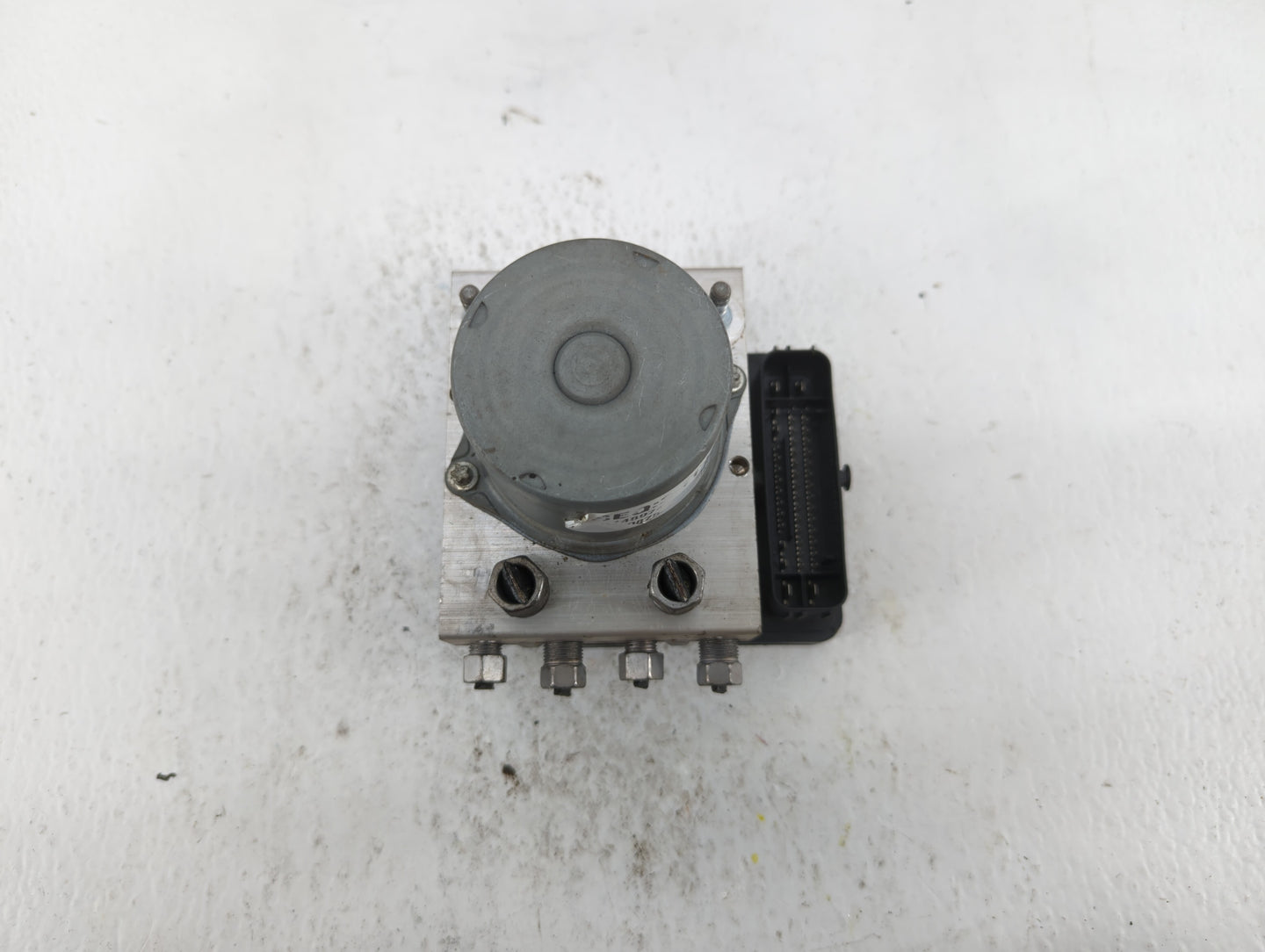 2017-2018 Chrysler Pacifica ABS Pump Control Module Replacement P/N:68330875AA 68352226AA, P68330875AB Fits Fits 2017 2018 O