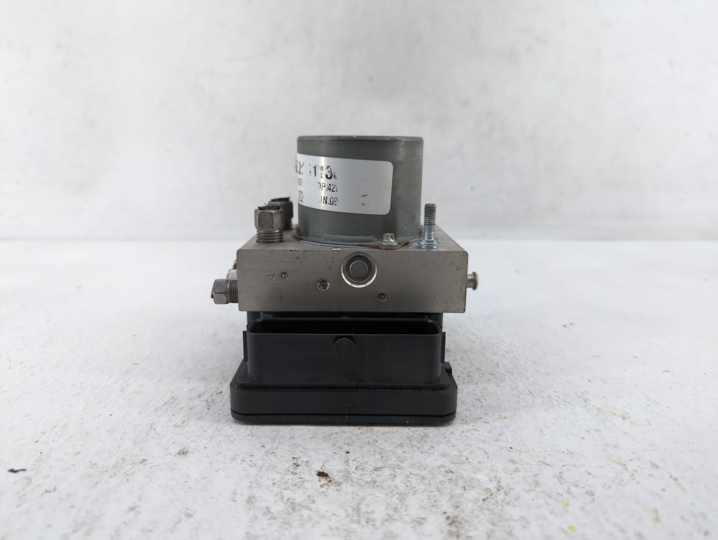 2017-2018 Chrysler Pacifica ABS Pump Control Module Replacement P/N:68330875AA 68352226AA, P68330875AB Fits Fits 2017 2018 O