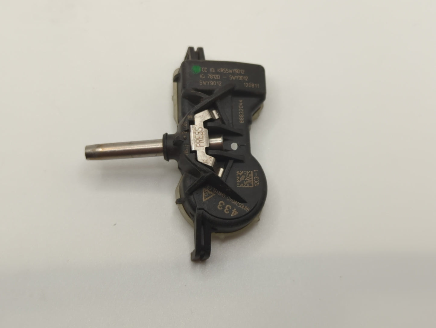 2017 Chrysler Pacifica Tire Pressure Monitoring System Sensor Tpms - Oemusedautoparts1.com