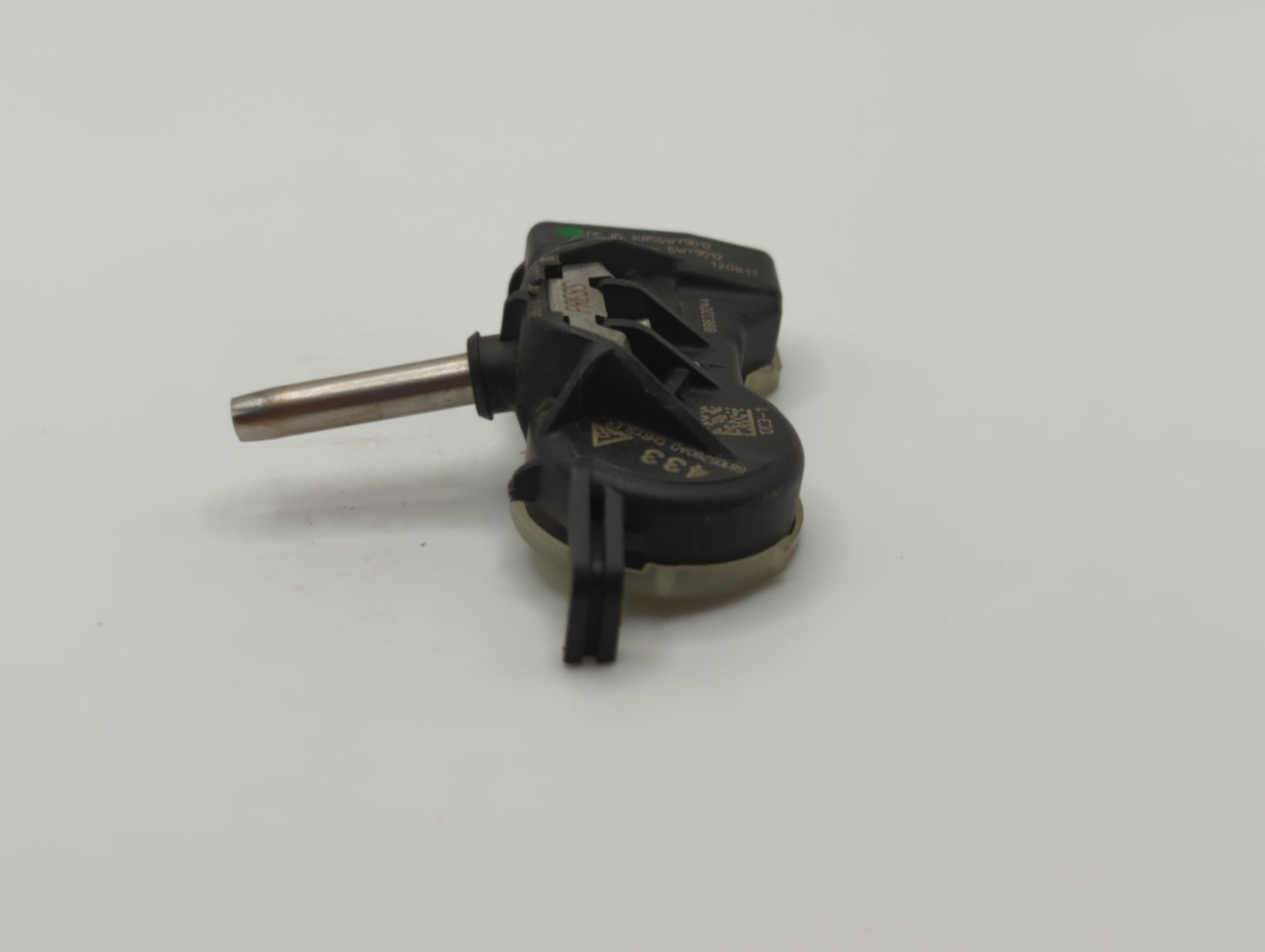 2017 Chrysler Pacifica Tire Pressure Monitoring System Sensor Tpms - Oemusedautoparts1.com