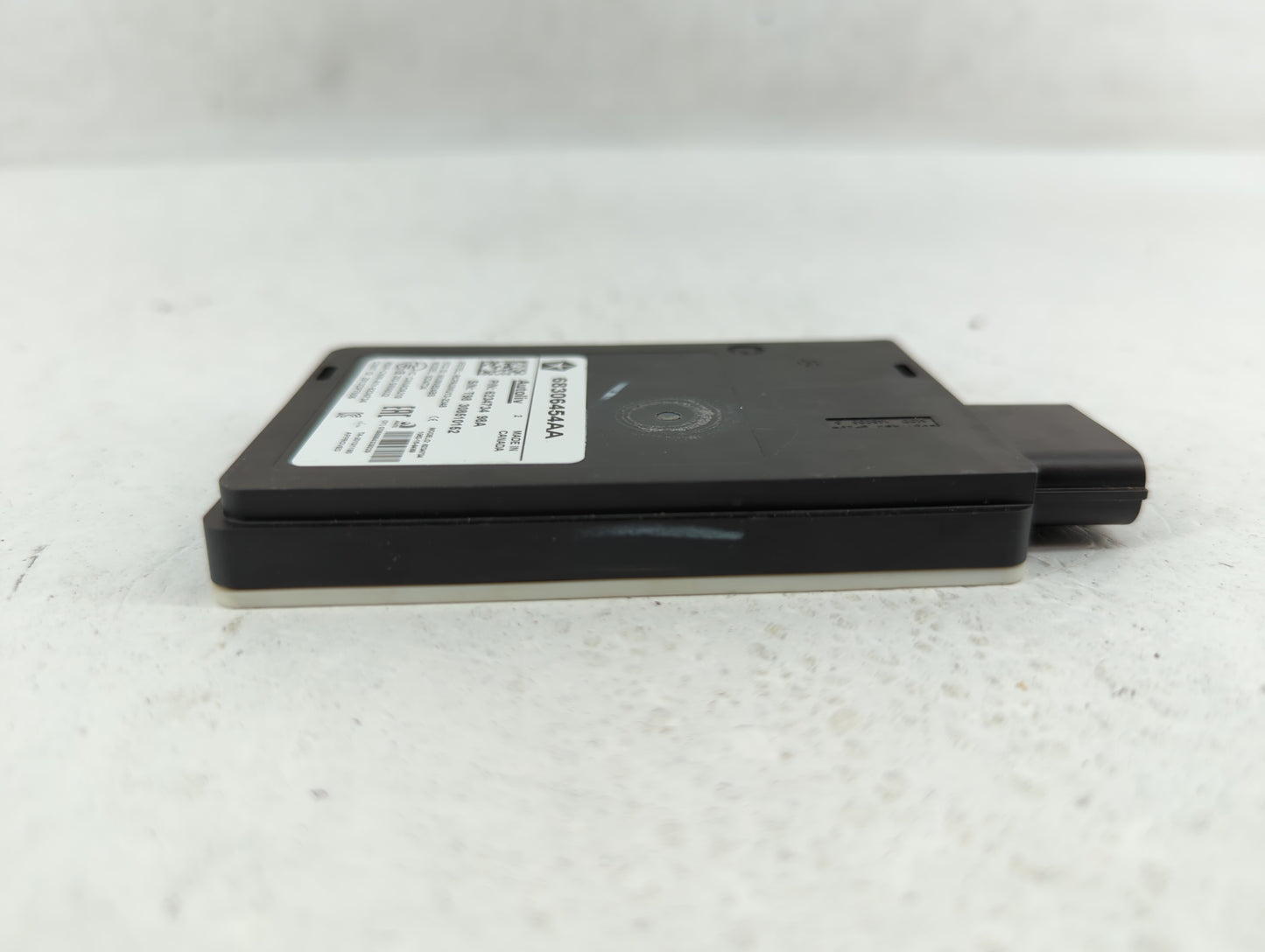 2017 Chrysler Pacifica Chassis Control Module Ccm Bcm Body Control - Oemusedautoparts1.com