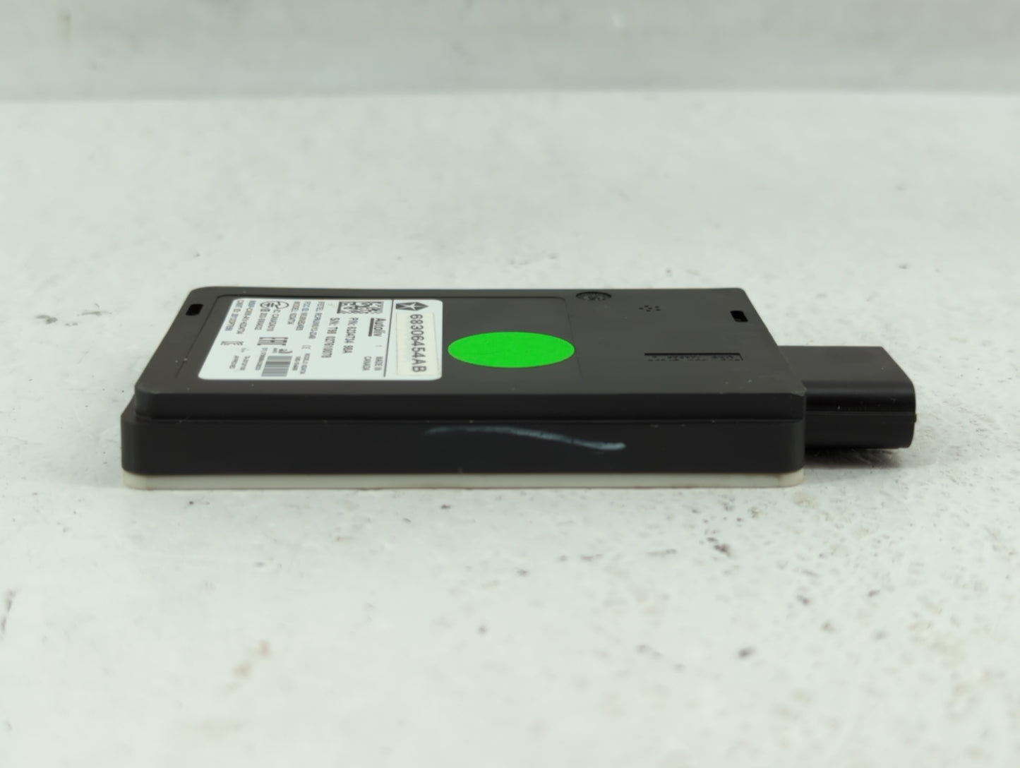 2017 Chrysler Pacifica Chassis Control Module Ccm Bcm Body Control - Oemusedautoparts1.com