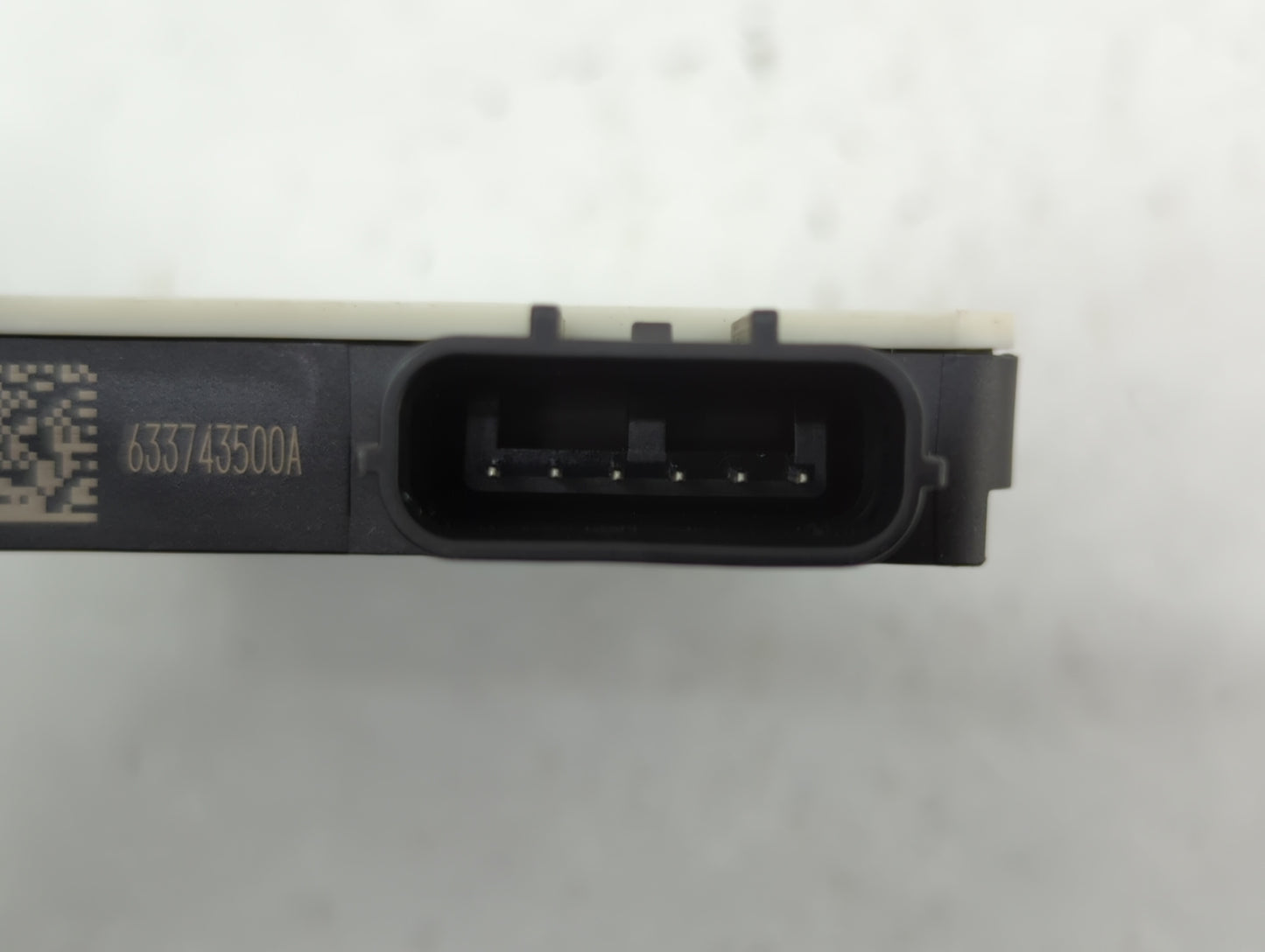 2017 Chrysler Pacifica Chassis Control Module Ccm Bcm Body Control - Oemusedautoparts1.com