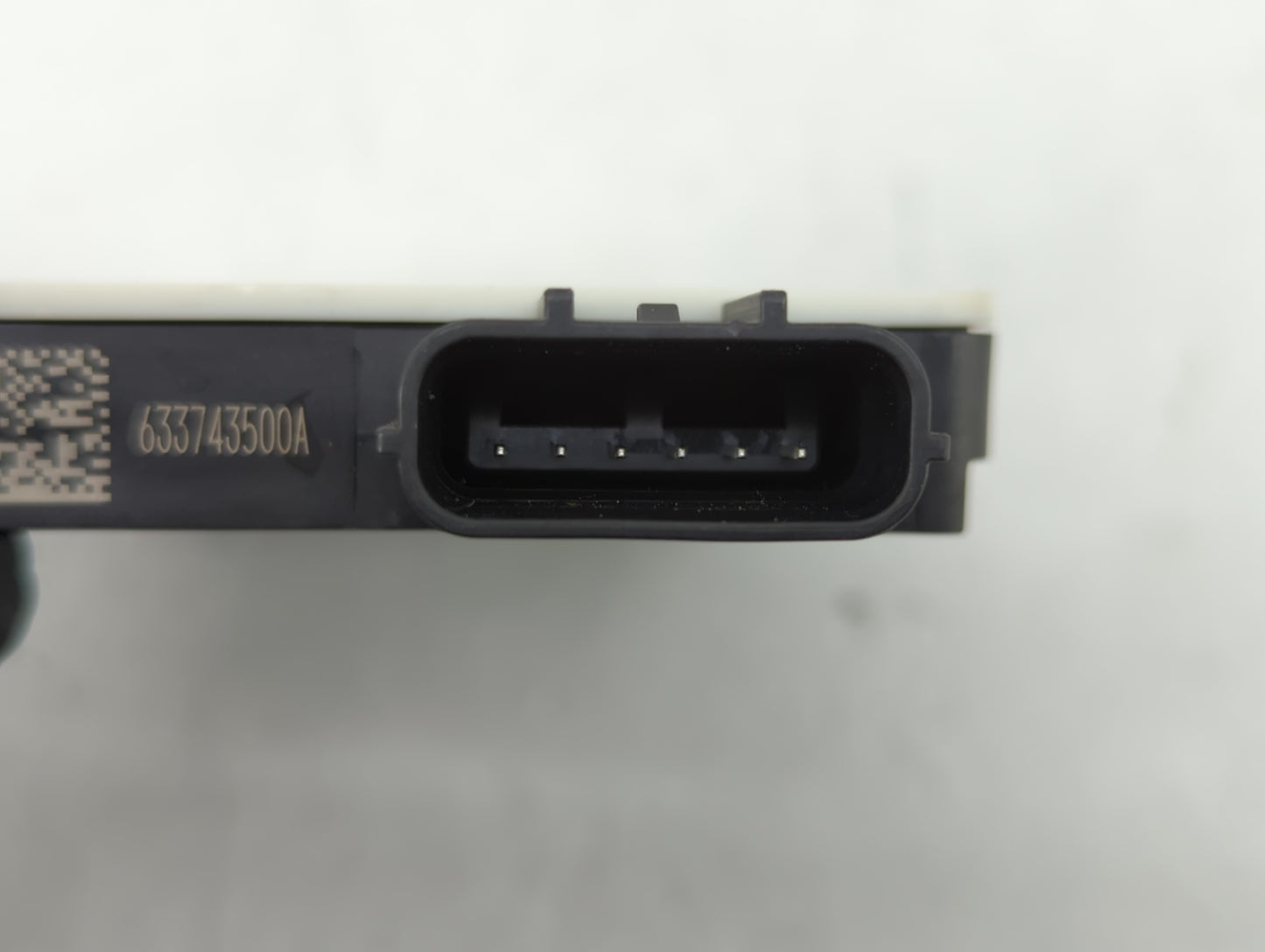 2017 Chrysler Pacifica Chassis Control Module Ccm Bcm Body Control - Oemusedautoparts1.com