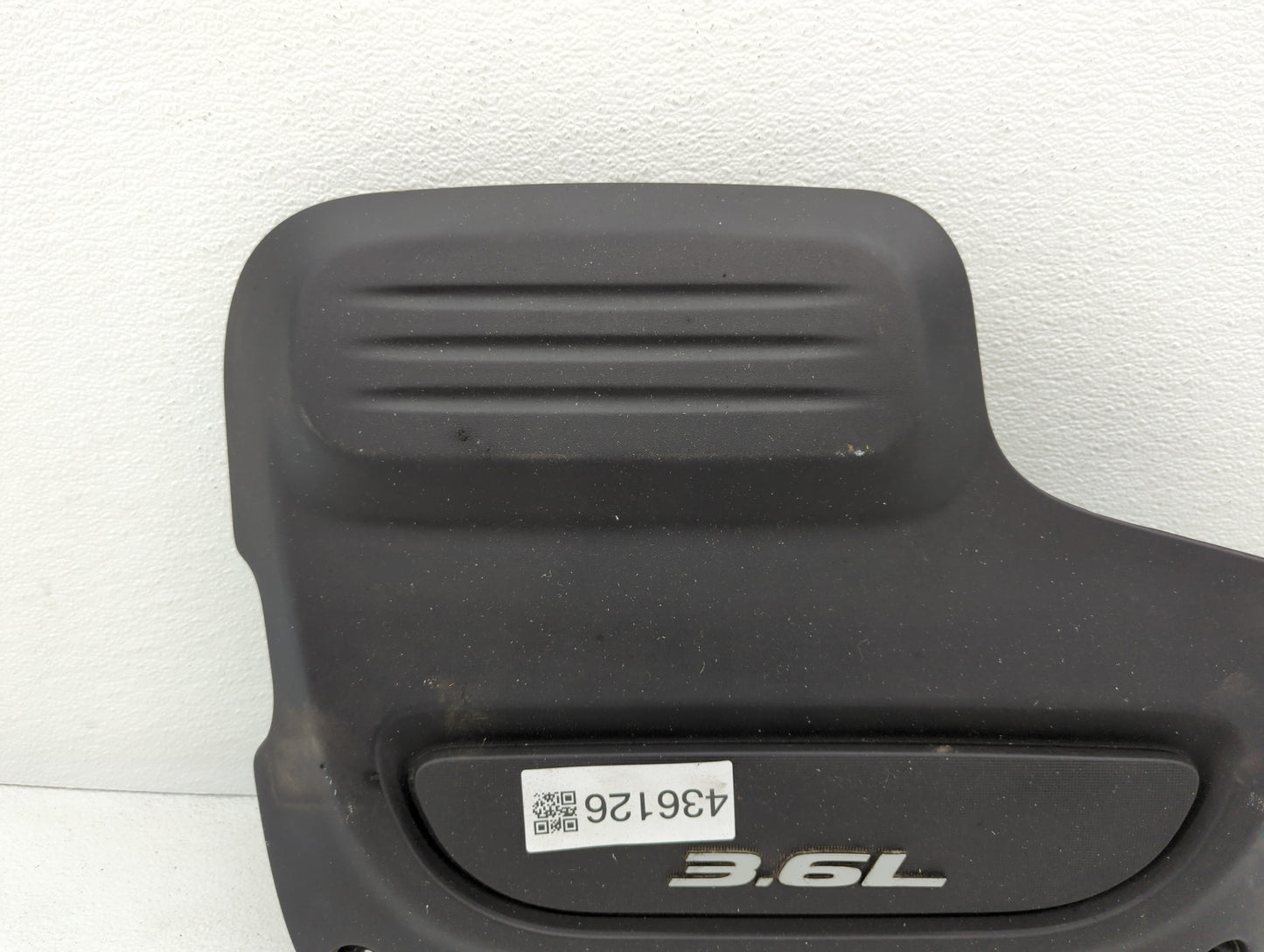 2017 Chrysler Pacifica Engine Cover - Oemusedautoparts1.com