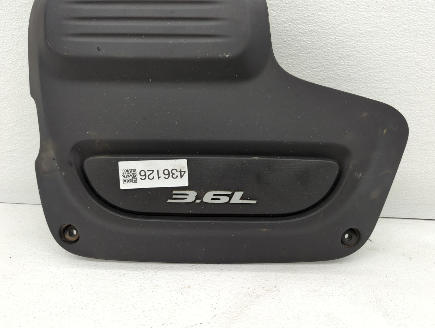 2017 Chrysler Pacifica Engine Cover - Oemusedautoparts1.com