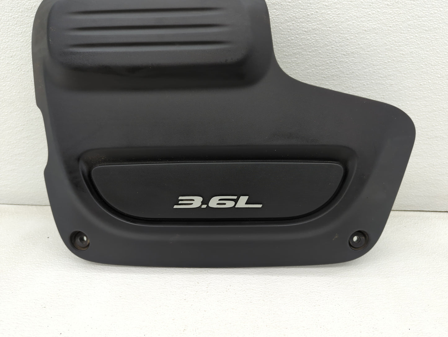 2017 Chrysler Pacifica Engine Cover - Oemusedautoparts1.com
