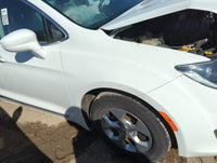 2017-2018 Chrysler Pacifica Passenger Fender 5004886 - Oemusedautoparts1.com