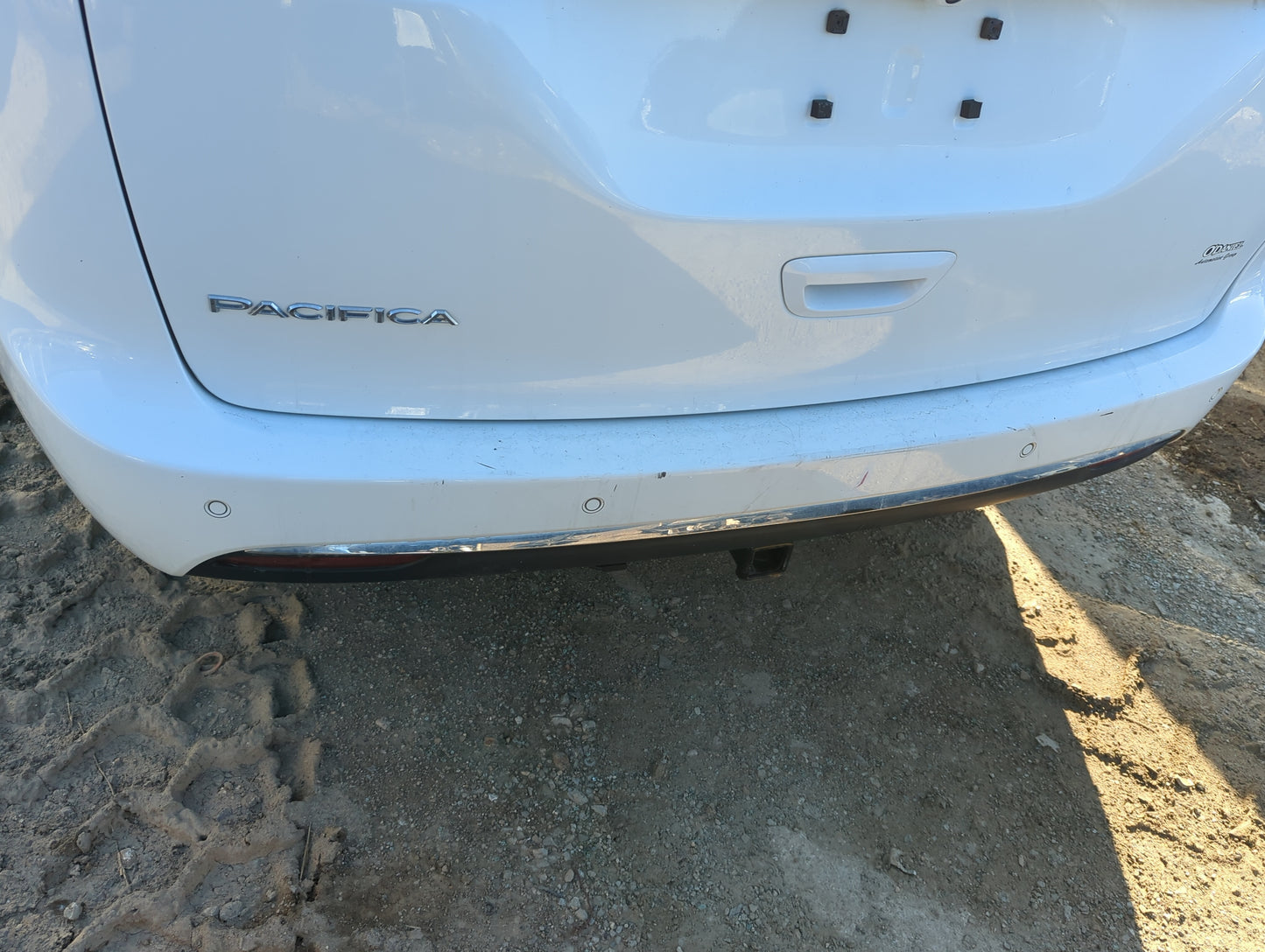 2017-2022 Chrysler Pacifica Rear Bumper Assembly Oem - Oemusedautoparts1.com