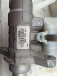 2017-2022 Chrysler Pacifica Brake Master Cylinder 5028667 - Oemusedautoparts1.com
