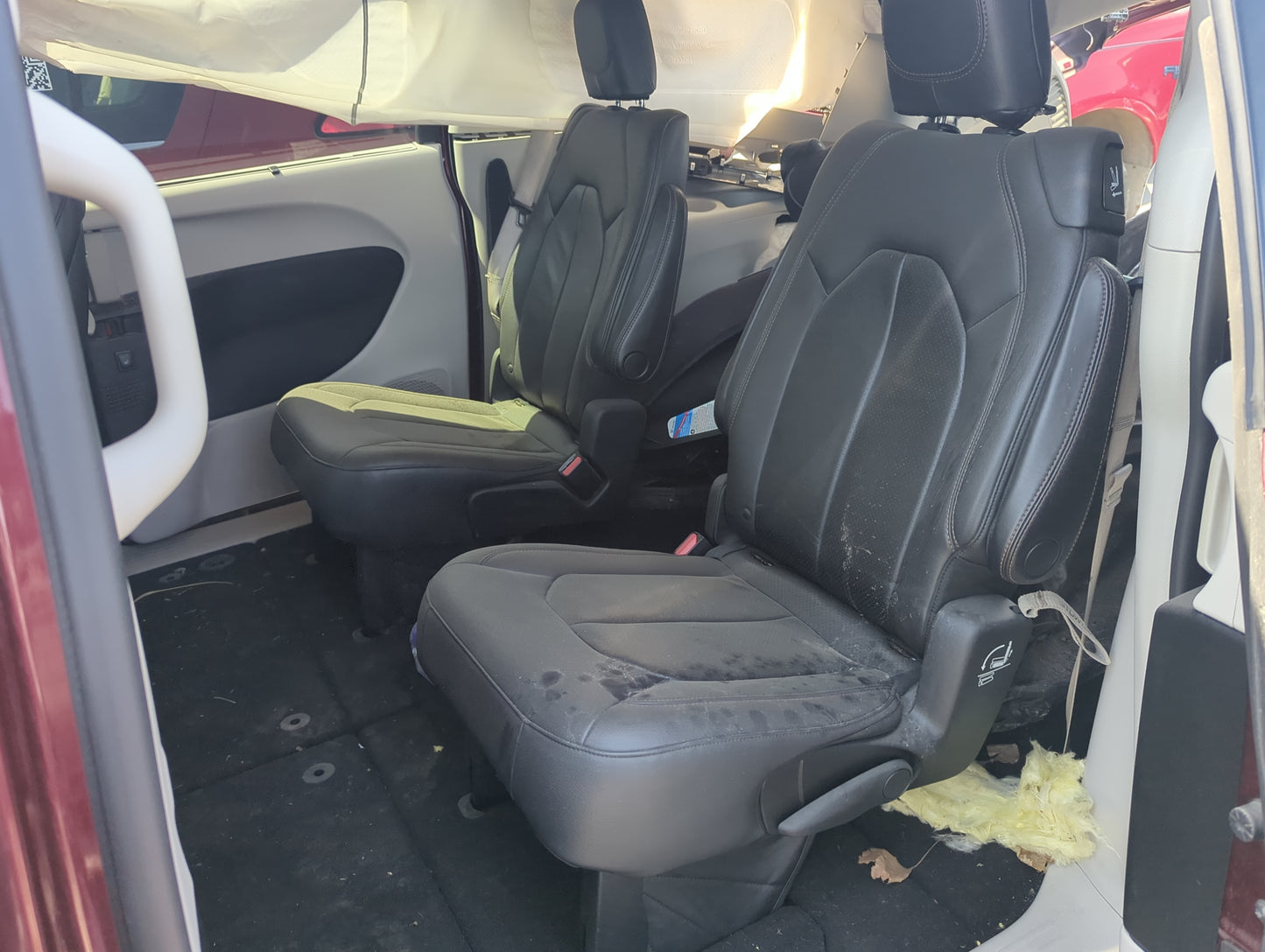 2017 Chrysler Pacifica Rear Seat Oem 5028705 - Oemusedautoparts1.com
