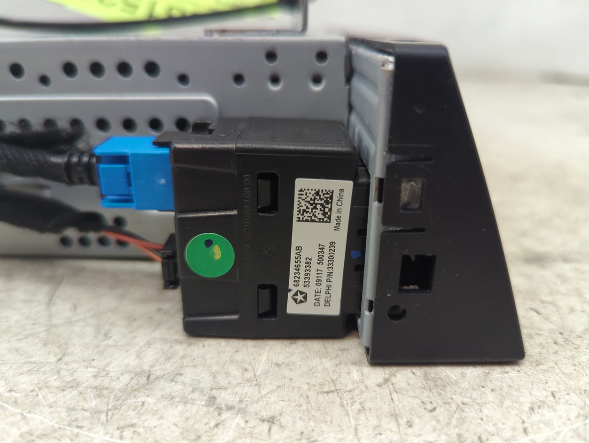 2017-2017 Chrysler Pacifica Information Radio Display Screen 5031538 - Oemusedautoparts1.com