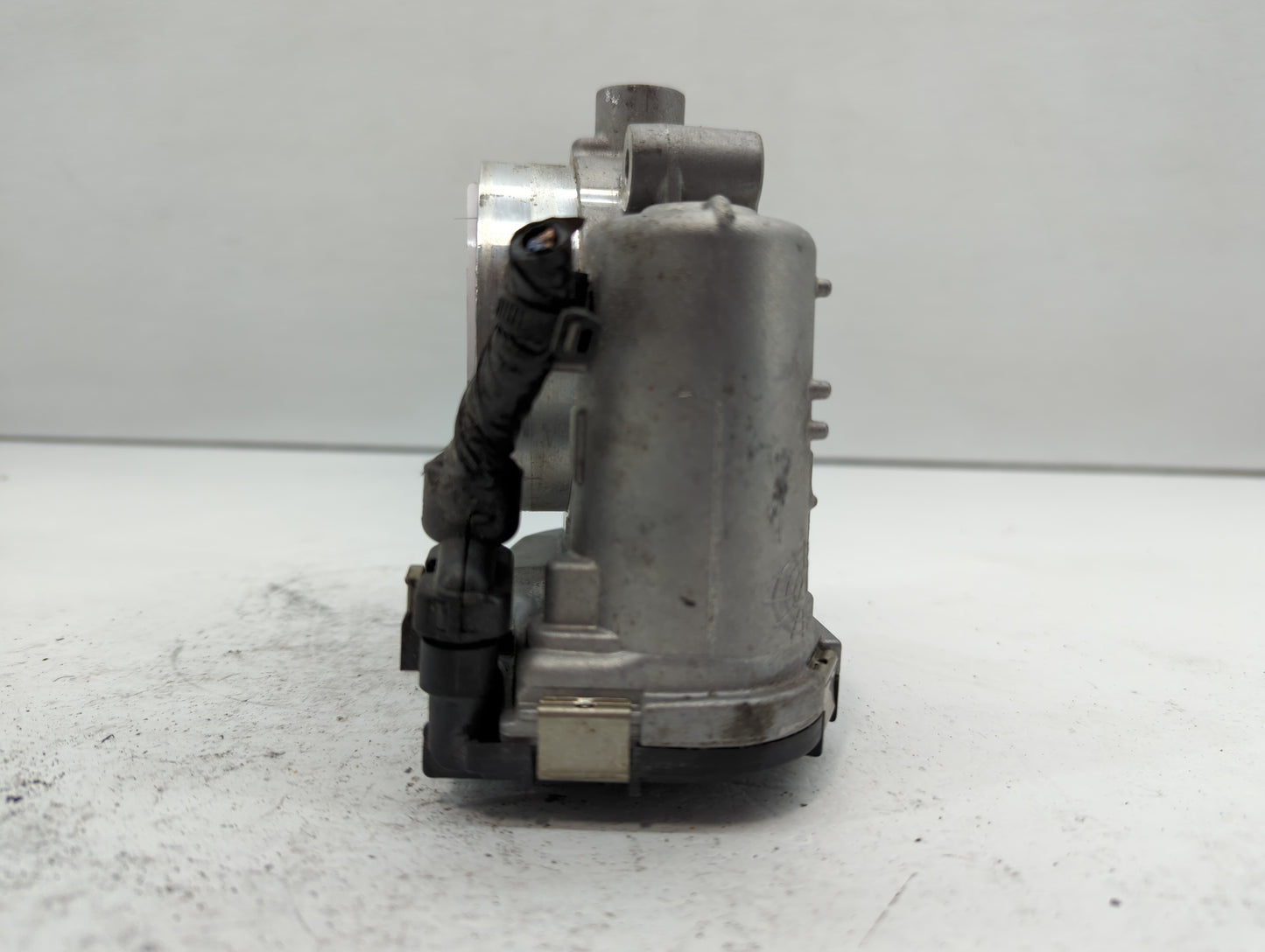 2017-2022 Chrysler Pacifica Throttle Body P/N:05184349AC Fits Fits 2011 2012 2013 2014 2015 2016 2017 2018 2019 2020 2021 20