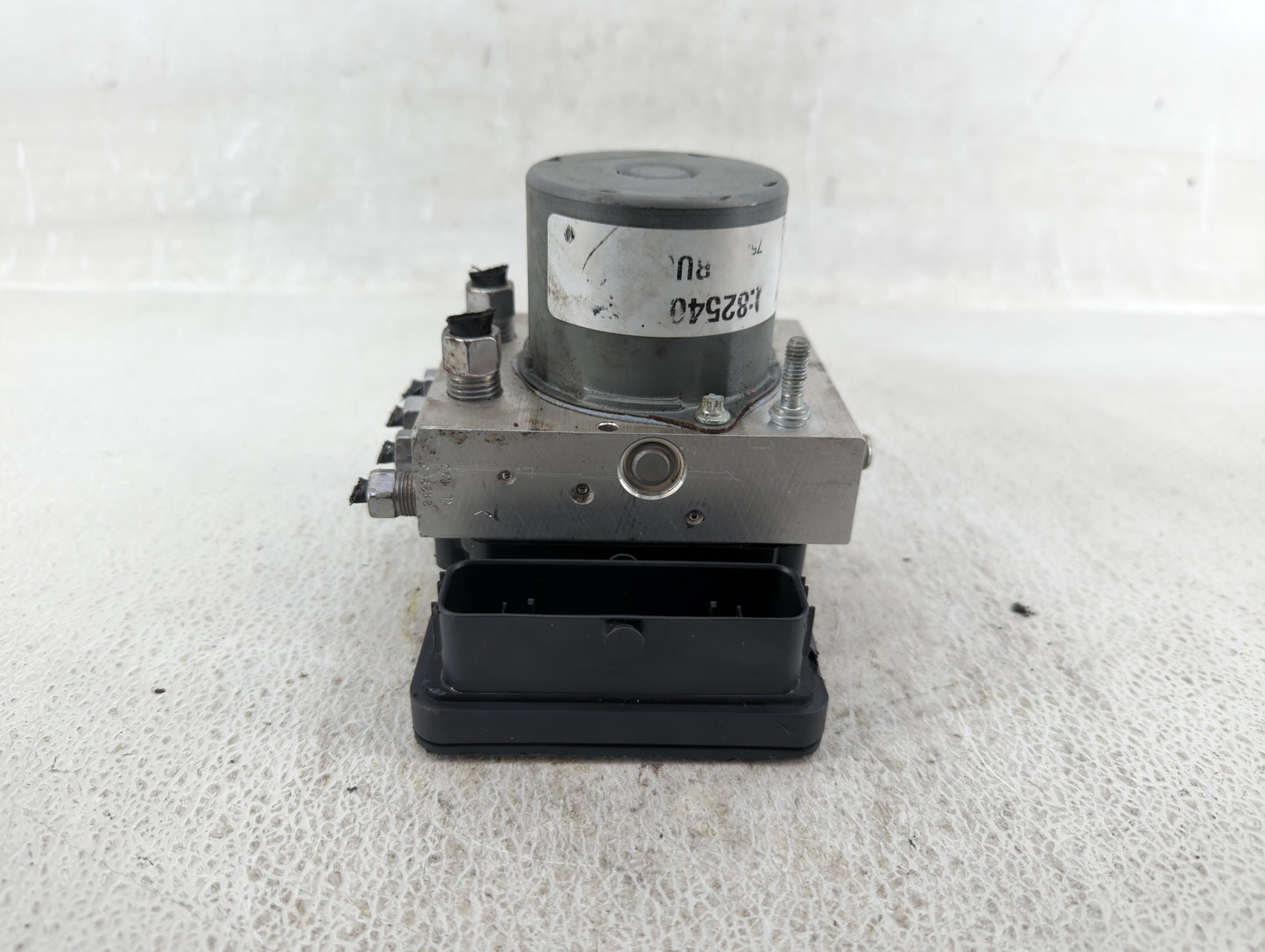 2017-2018 Chrysler Pacifica ABS Pump Control Module Replacement P/N:P68330875AB Fits Fits 2017 2018 OEM Used Auto Parts - Oe