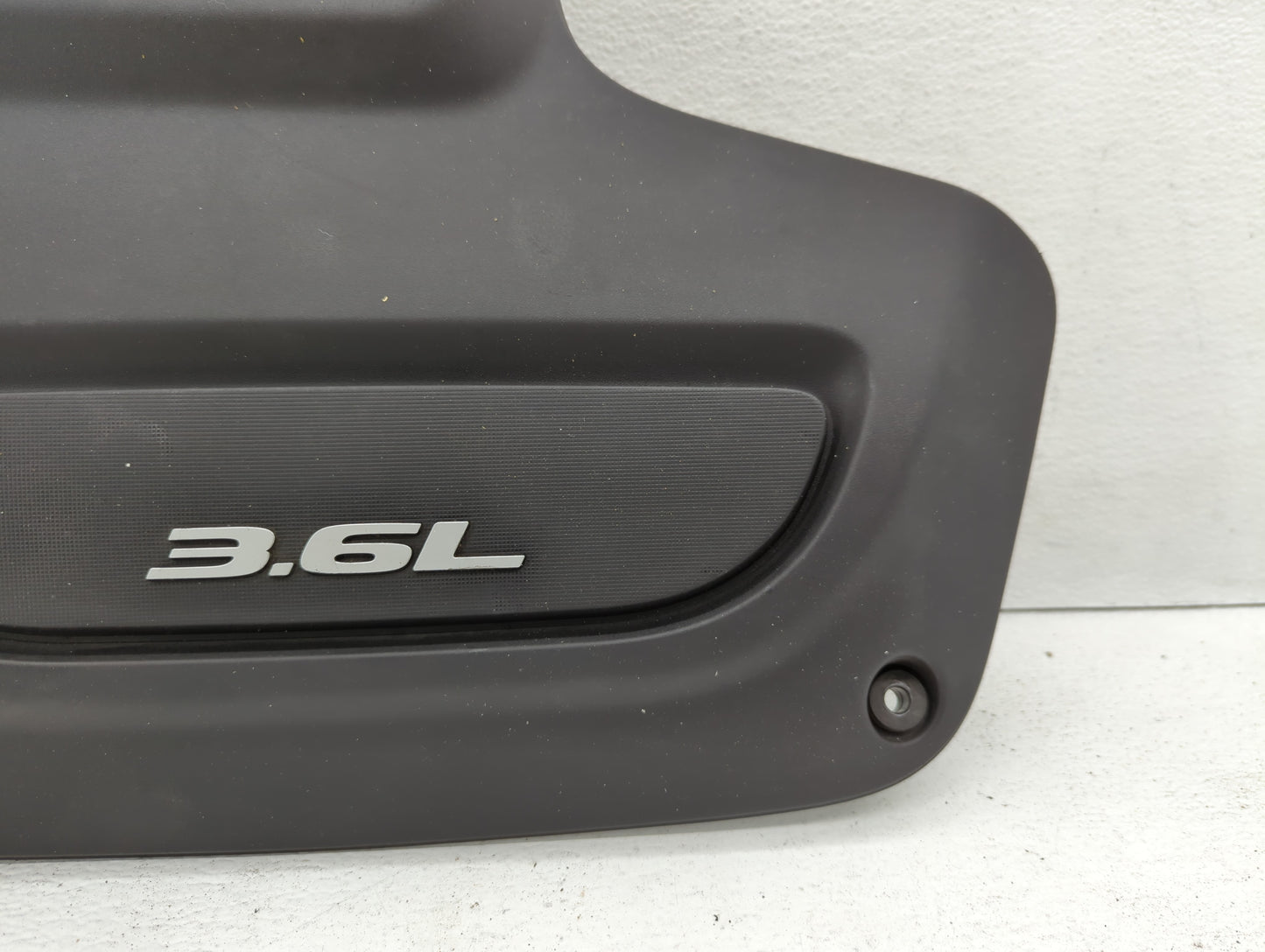 2017 Chrysler Pacifica Engine Cover - Oemusedautoparts1.com