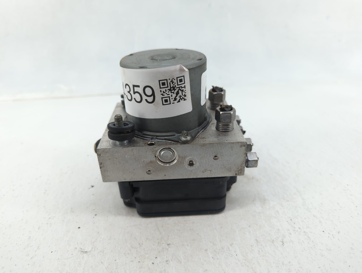 2017-2018 Chrysler Pacifica ABS Pump Control Module Replacement P/N:68222745AG Fits Fits 2017 2018 OEM Used Auto Parts - Oem