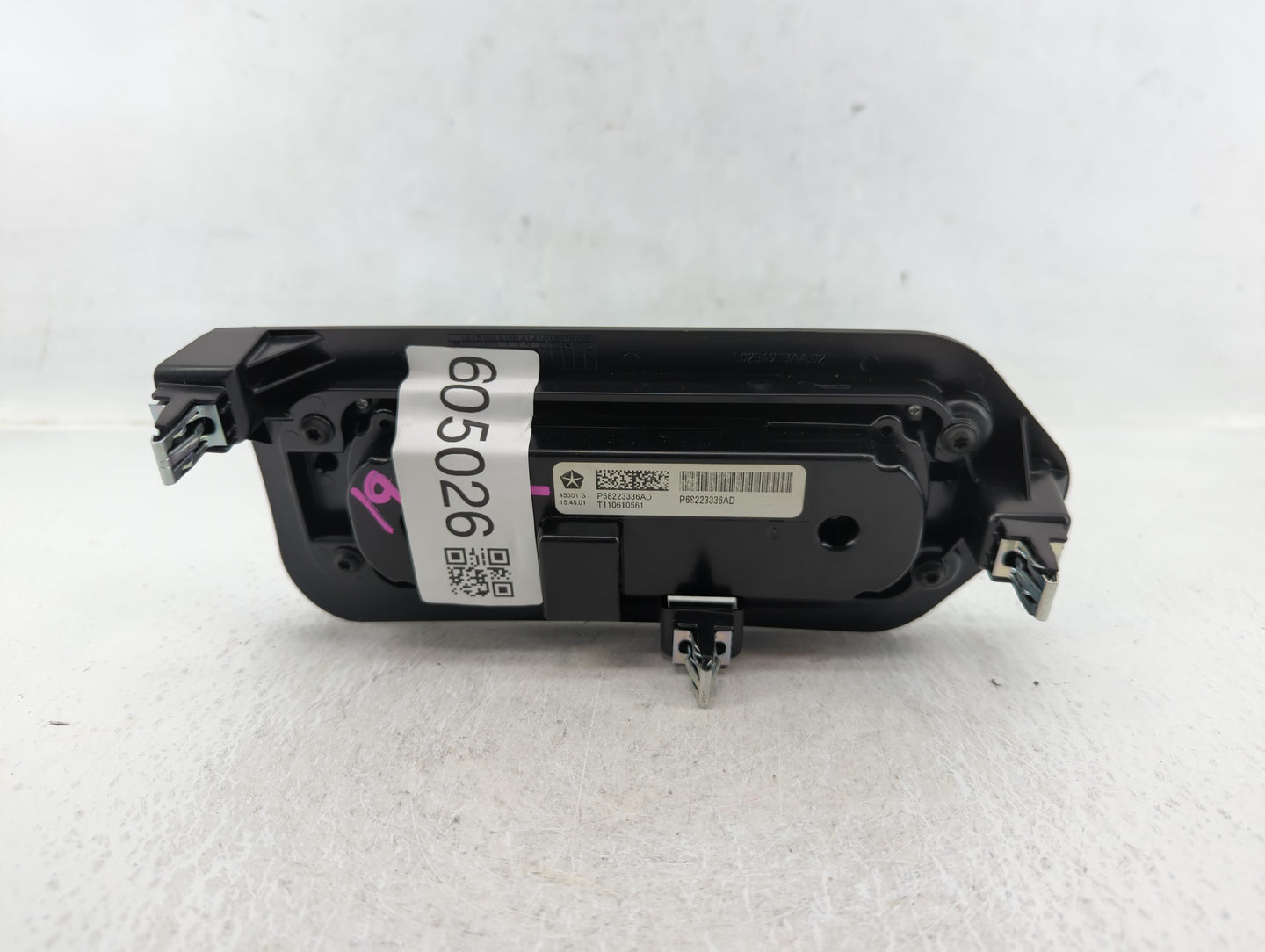 2017 Chrysler Pacifica Climate Control Module Temperature AC/Heater Replacement P/N:P68223336AD Fits OEM Used Auto Parts - O