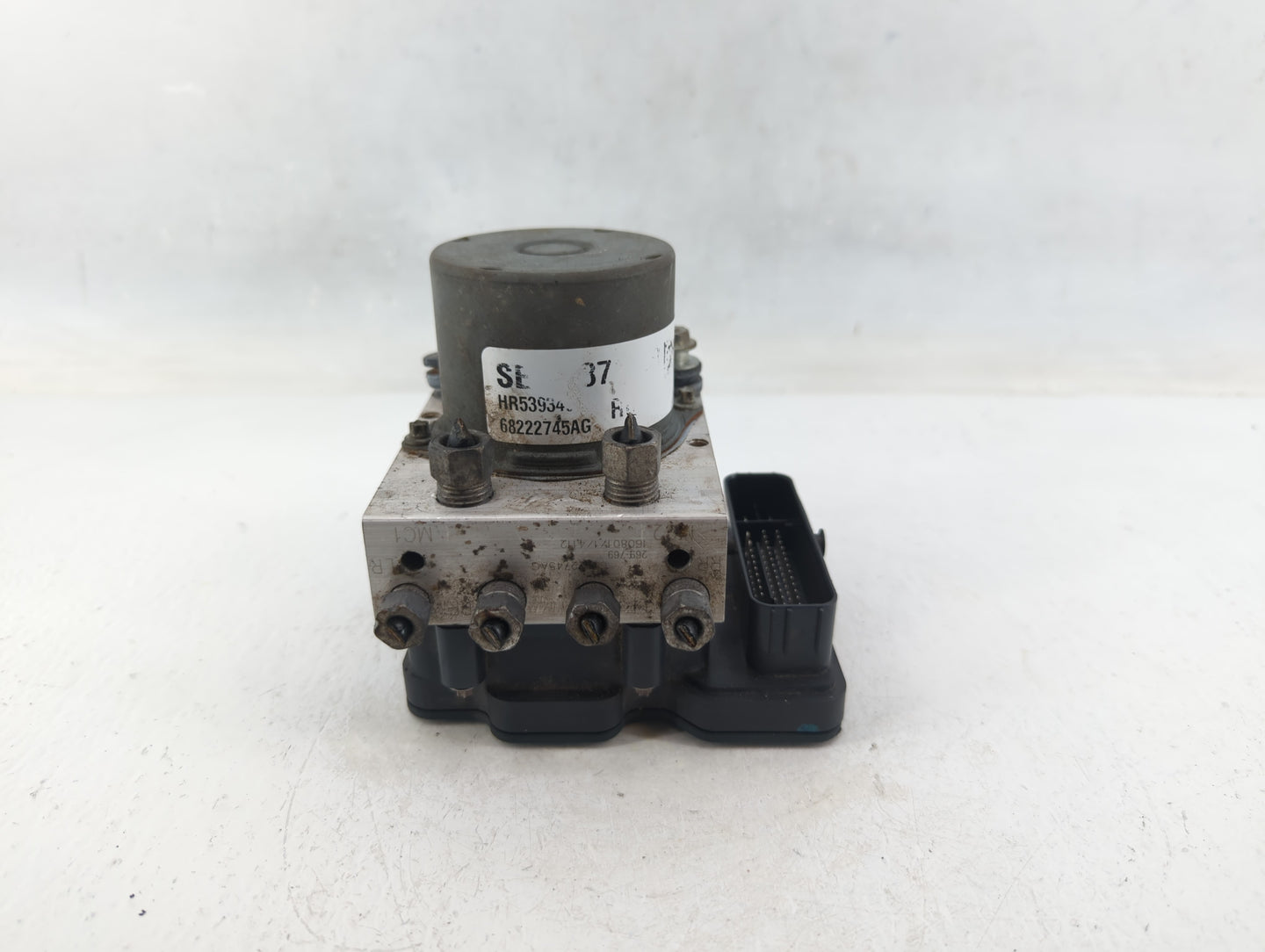 2017-2018 Chrysler Pacifica ABS Pump Control Module Replacement P/N:68222745AG Fits Fits 2017 2018 OEM Used Auto Parts - Oem