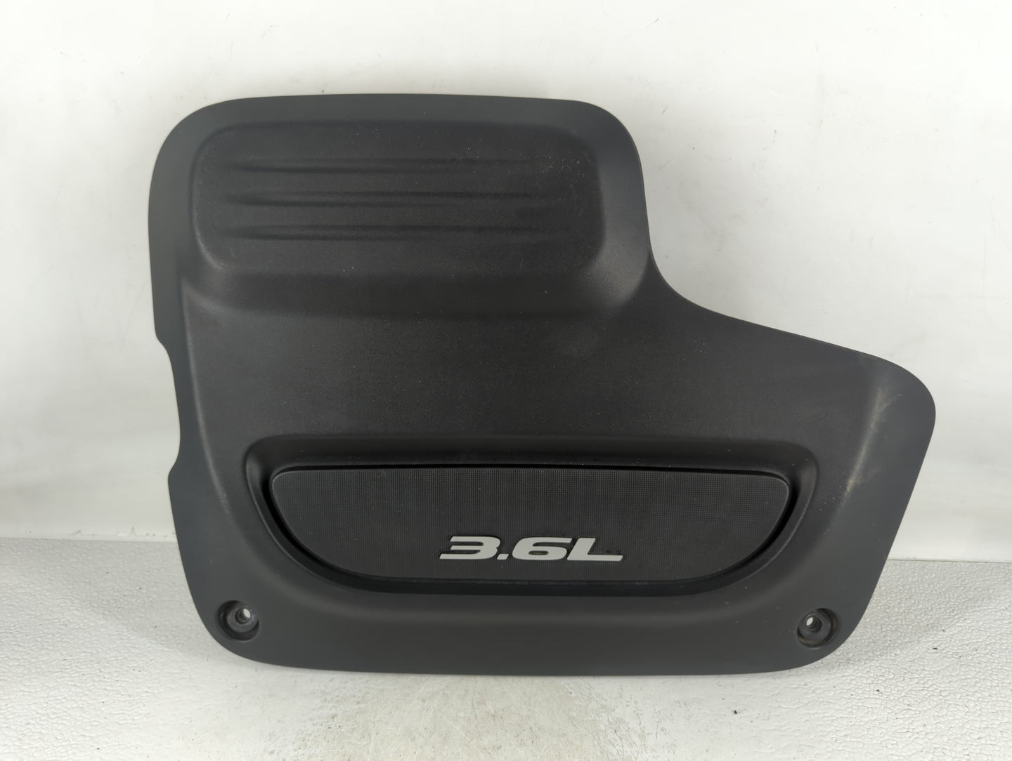 2017 Chrysler Pacifica Engine Cover - Oemusedautoparts1.com