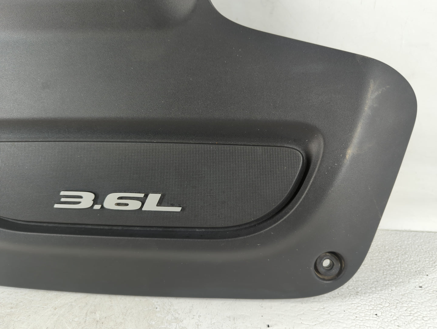 2017 Chrysler Pacifica Engine Cover - Oemusedautoparts1.com