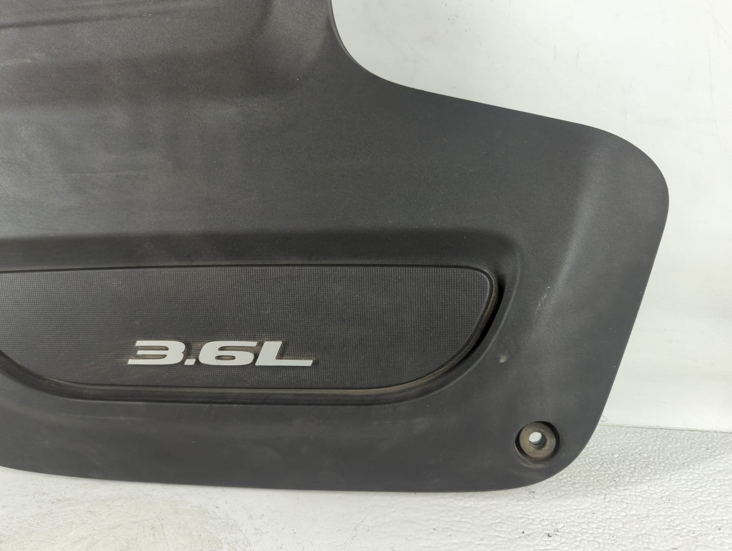 2017 Chrysler Pacifica Engine Cover - Oemusedautoparts1.com
