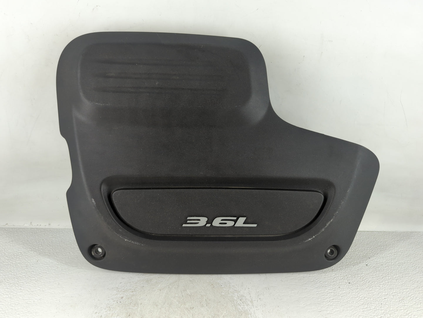 2017 Chrysler Pacifica Engine Cover - Oemusedautoparts1.com