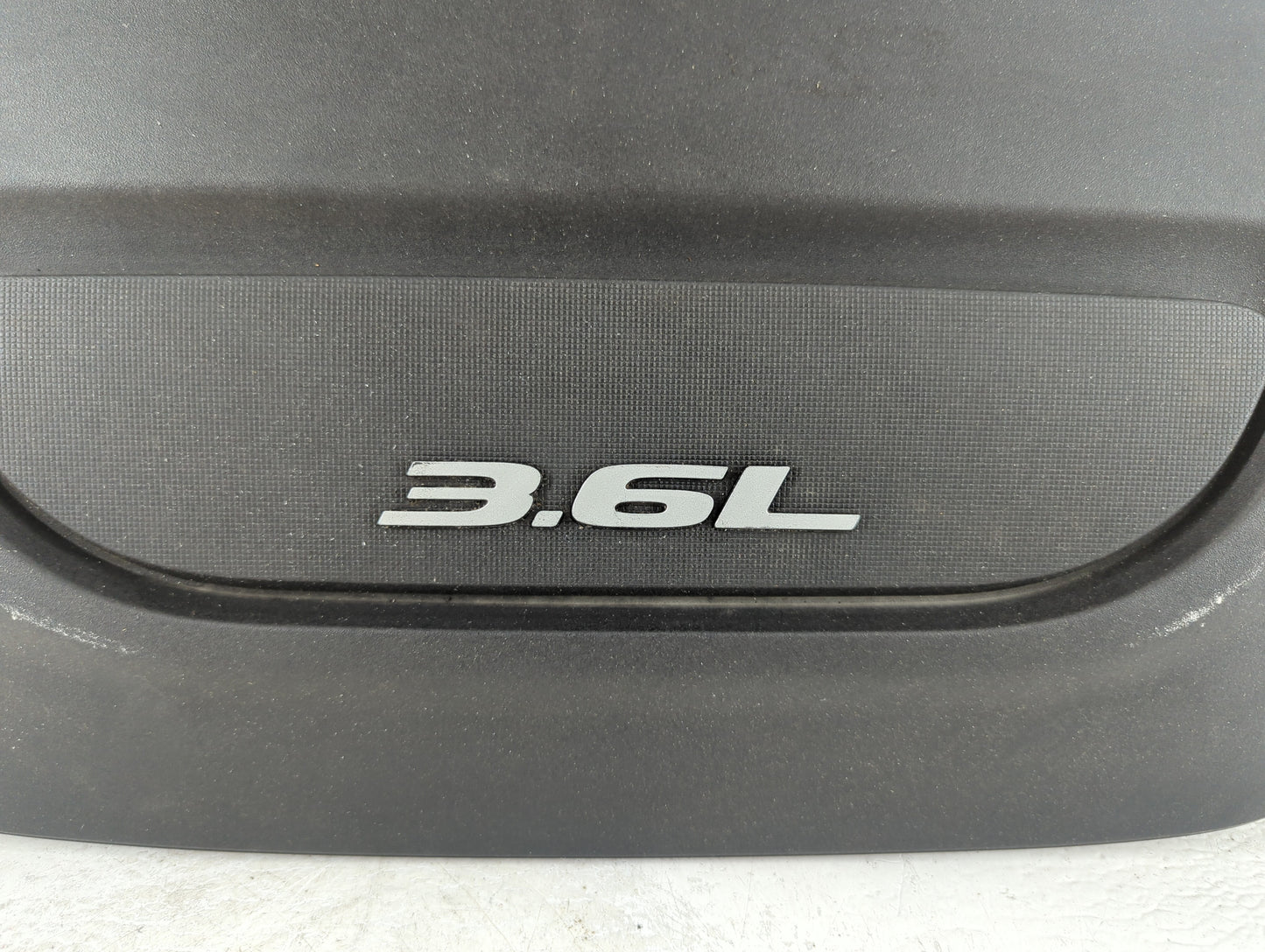 2017 Chrysler Pacifica Engine Cover - Oemusedautoparts1.com