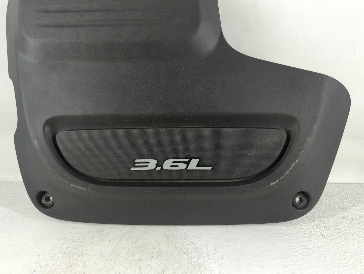 2017 Chrysler Pacifica Engine Cover - Oemusedautoparts1.com