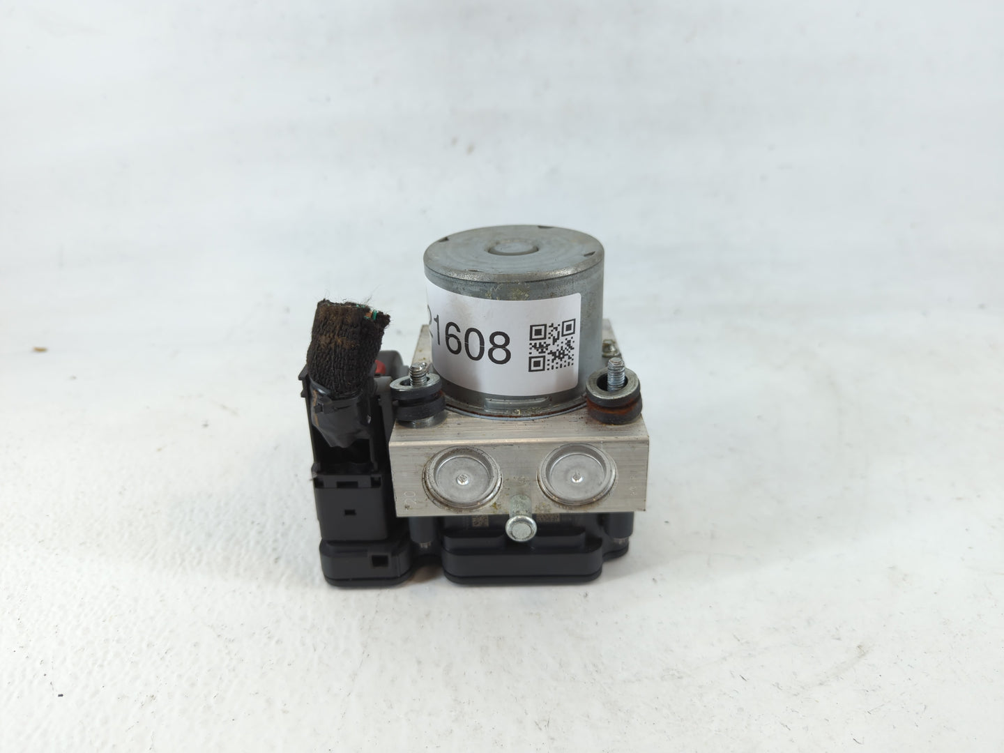 2017-2018 Chrysler Pacifica ABS Pump Control Module Replacement P/N:68370659AA Fits Fits 2017 2018 OEM Used Auto Parts - Oem