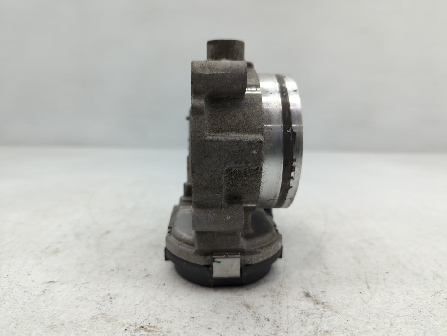 2017-2022 Chrysler Pacifica Throttle Body P/N:0 280 750 570 05184349AC Fits OEM Used Auto Parts - Oemusedautoparts1.com