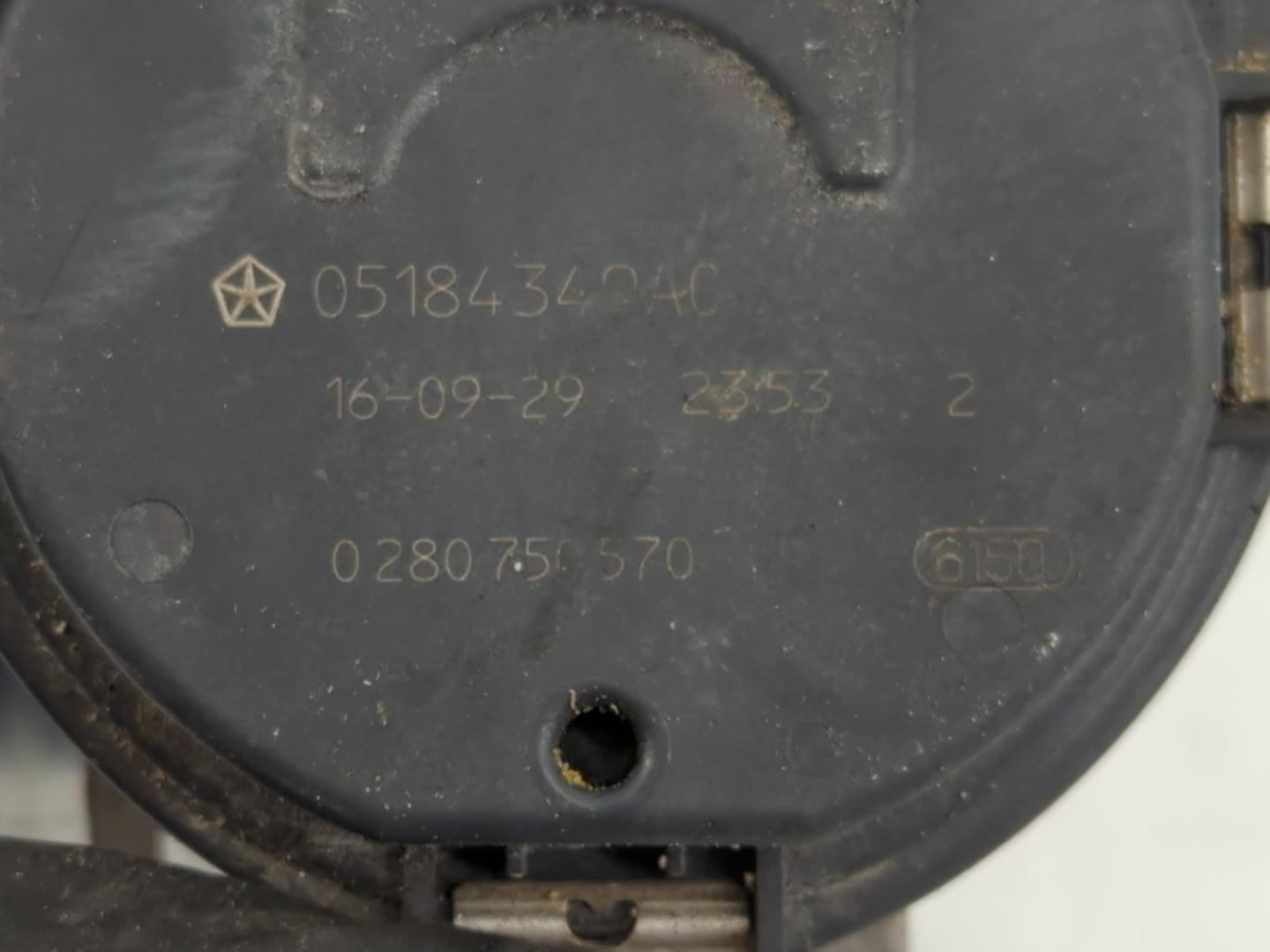2017-2022 Chrysler Pacifica Throttle Body P/N:0 280 750 570 05184349AC Fits OEM Used Auto Parts - Oemusedautoparts1.com