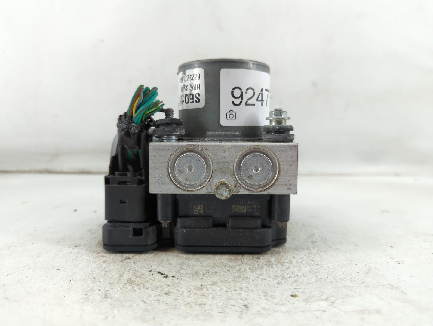 2017-2018 Chrysler Pacifica ABS Pump Control Module Replacement P/N:68222745AG Fits Fits 2017 2018 OEM Used Auto Parts - Oem