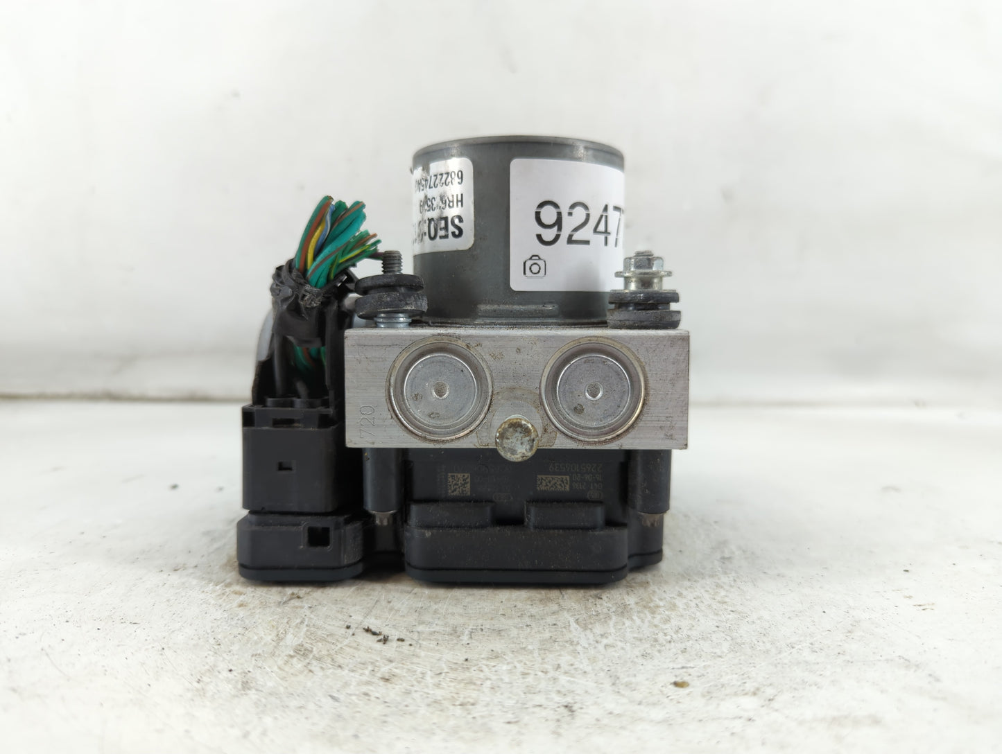 2017-2018 Chrysler Pacifica ABS Pump Control Module Replacement P/N:68222745AG Fits Fits 2017 2018 OEM Used Auto Parts - Oem