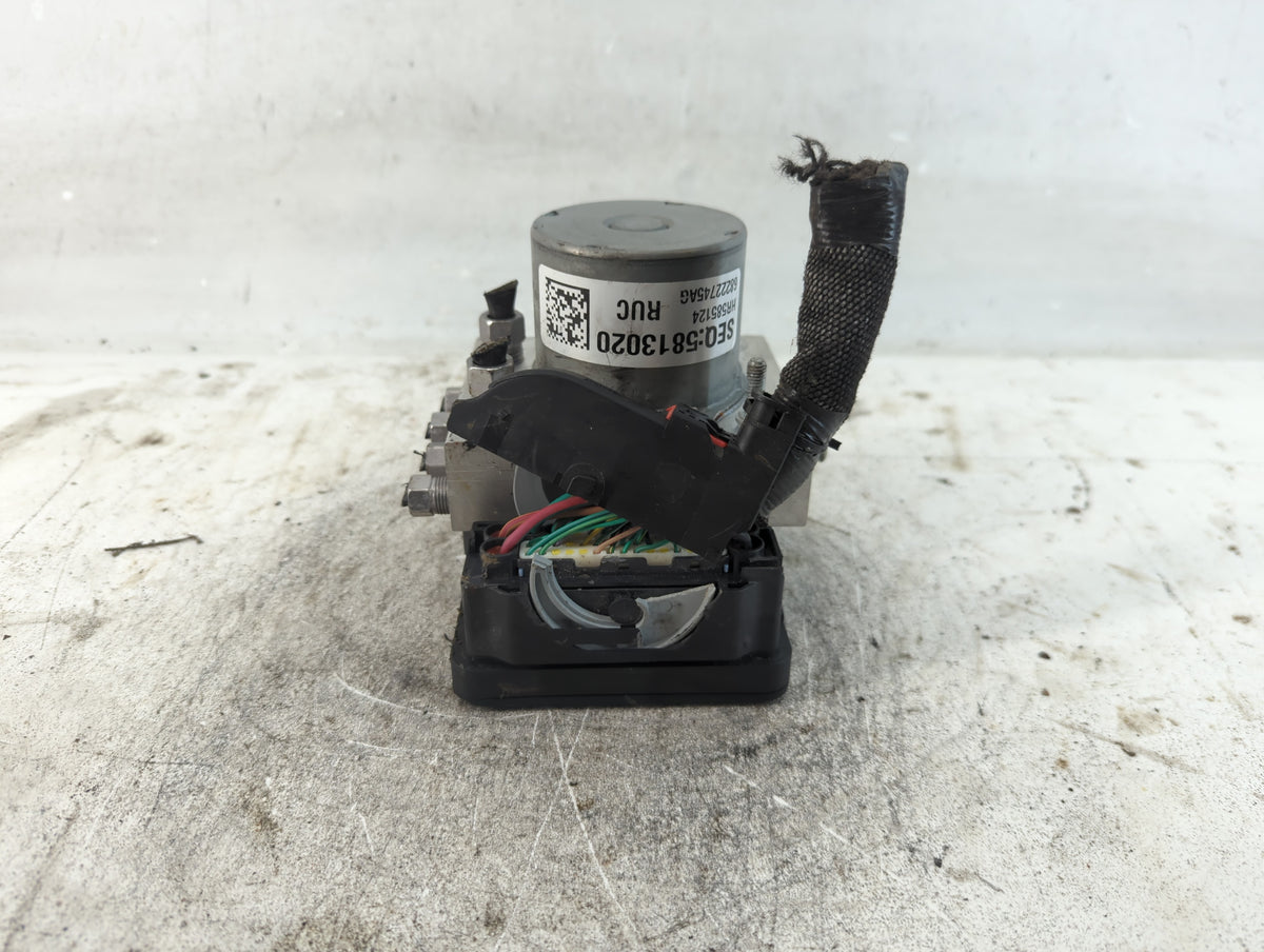 2017-2018 Chrysler Pacifica Anti-Lock Brake ABS Pump Module Actuator OEM P/N:68222745AG Fits Fits 2017 2018 OEM Used Auto Pa