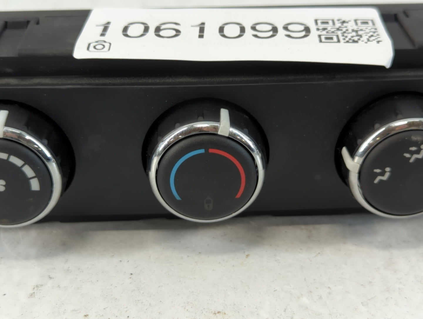 2017 Dodge Caravan Climate Control Module Temperature AC/Heater Replacement P/N:55111312AC Fits OEM Used Auto Parts - Oemuse