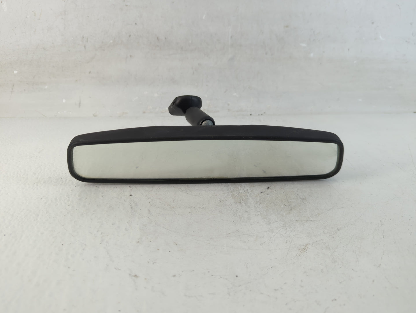 2017 Dodge Caravan Interior Rear View Mirror Replacement OEM P/N:E8011083 Fits OEM Used Auto Parts - Oemusedautoparts1.com
