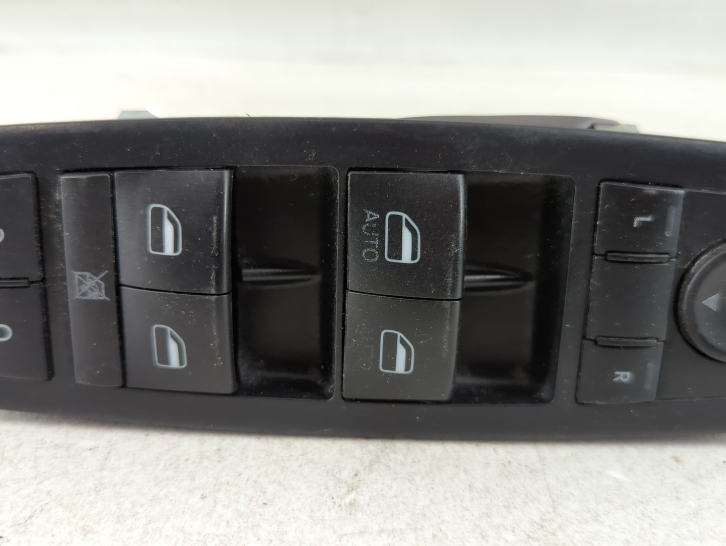 2017 Dodge Caravan Master Power Window Switch Replacement Driver Side Left P/N:68298871AA Fits OEM Used Auto Parts - Oemused