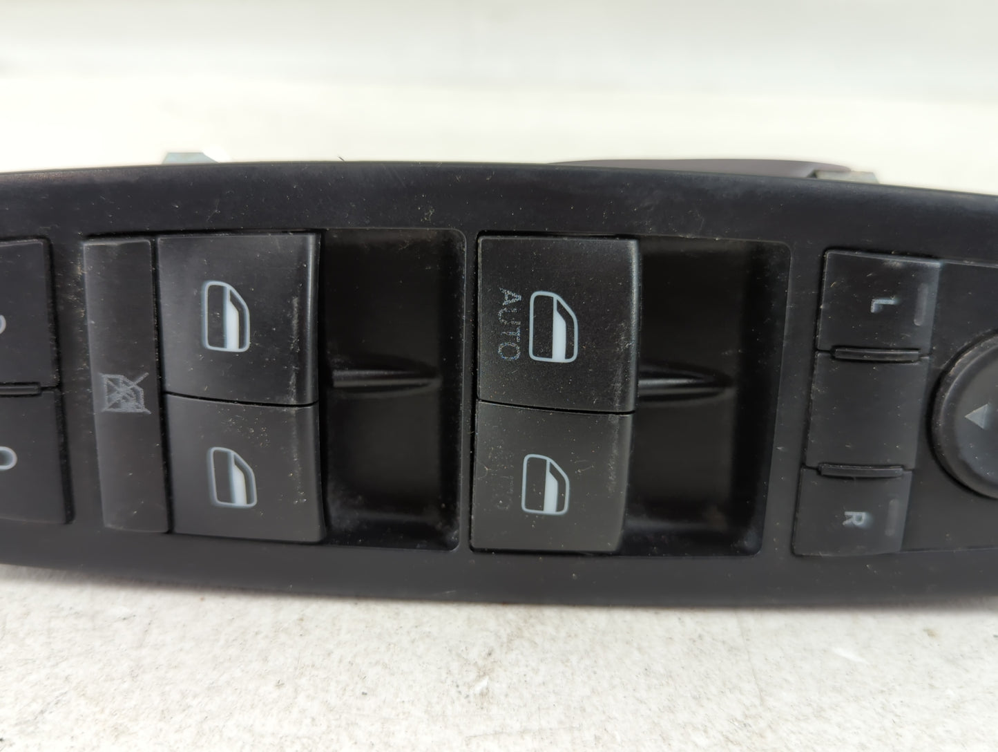 2017 Dodge Caravan Master Power Window Switch Replacement Driver Side Left P/N:68298871AA Fits OEM Used Auto Parts - Oemused
