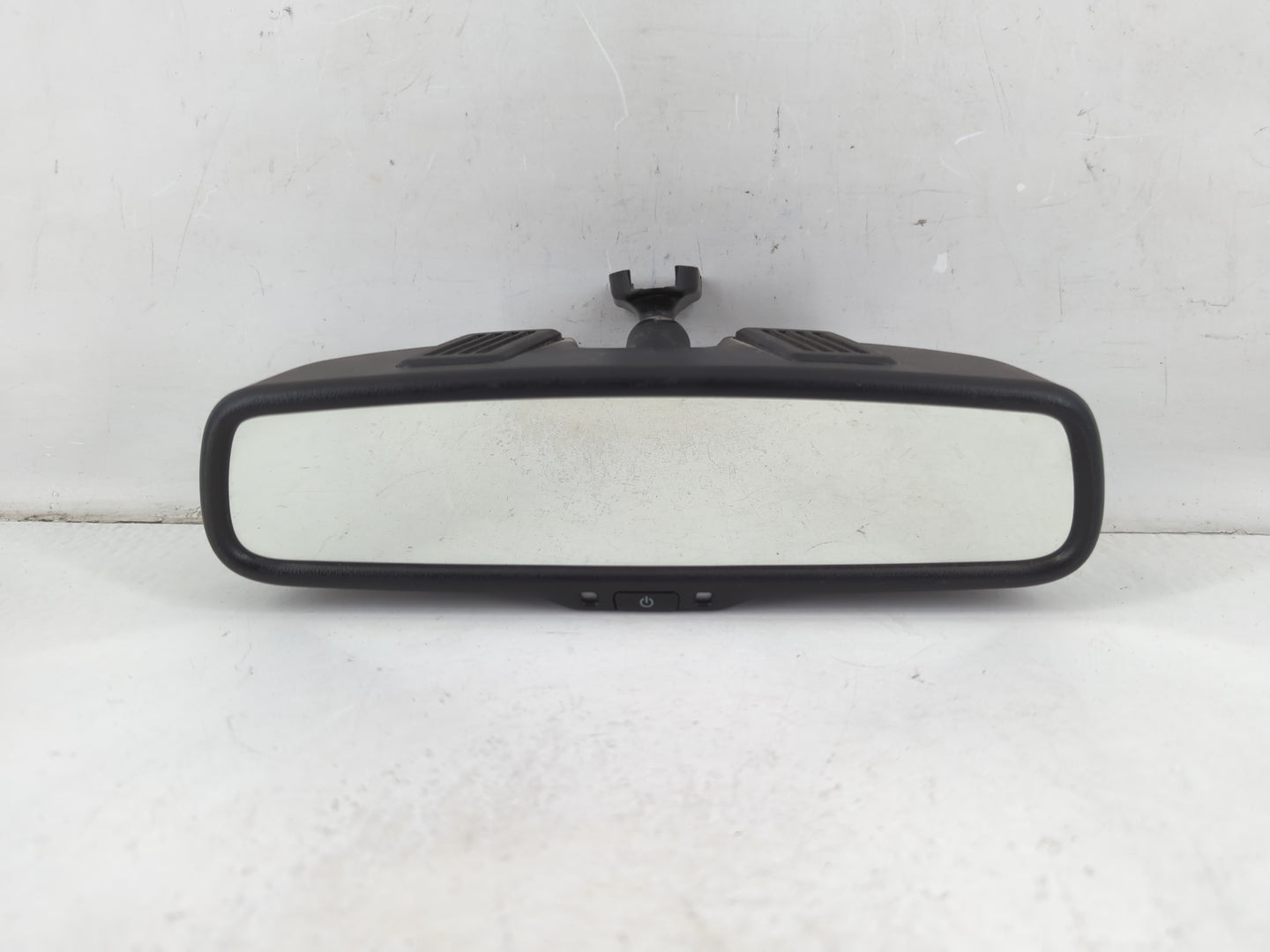 2017 Dodge Caravan Interior Rear View Mirror Replacement OEM P/N:E11026130 Fits OEM Used Auto Parts - Oemusedautoparts1.com