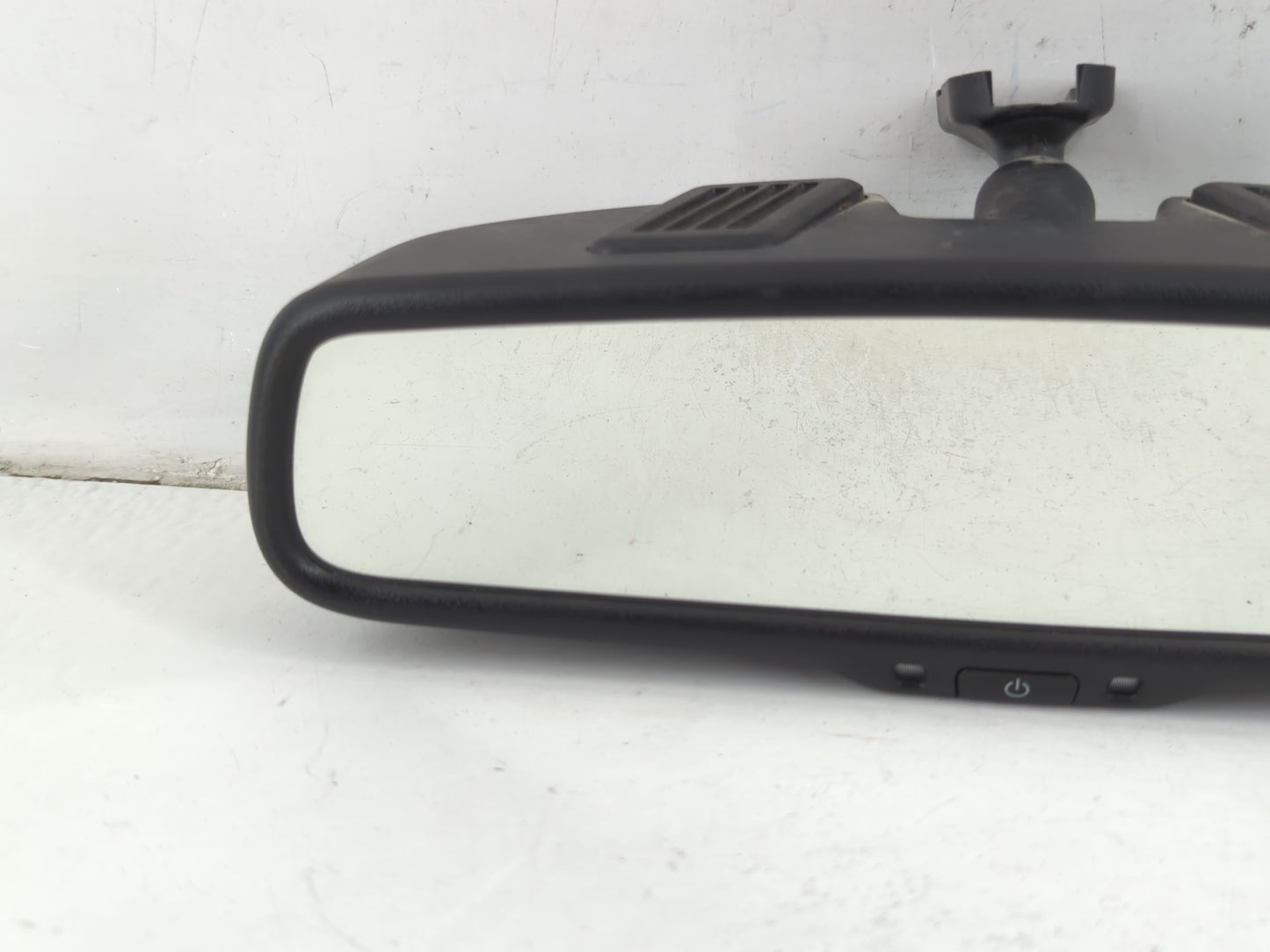 2017 Dodge Caravan Interior Rear View Mirror Replacement OEM P/N:E11026130 Fits OEM Used Auto Parts - Oemusedautoparts1.com
