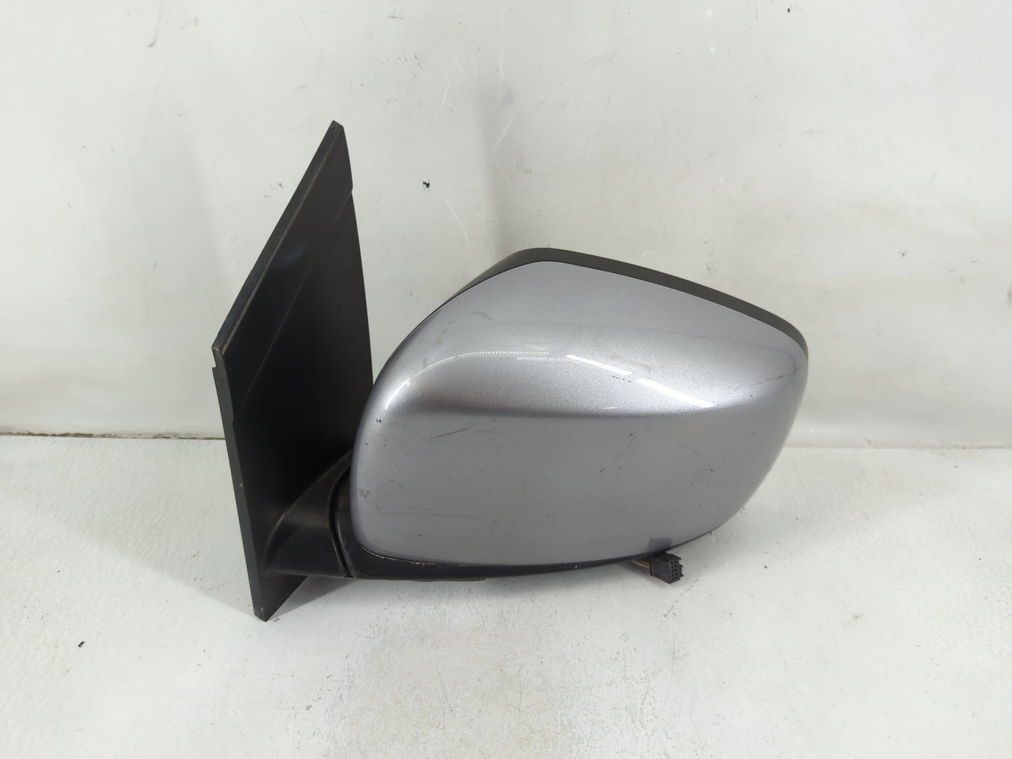 2017 Dodge Caravan Driver Side View Mirror - Left Door Mirror OEM Used - Oemusedautoparts1.com