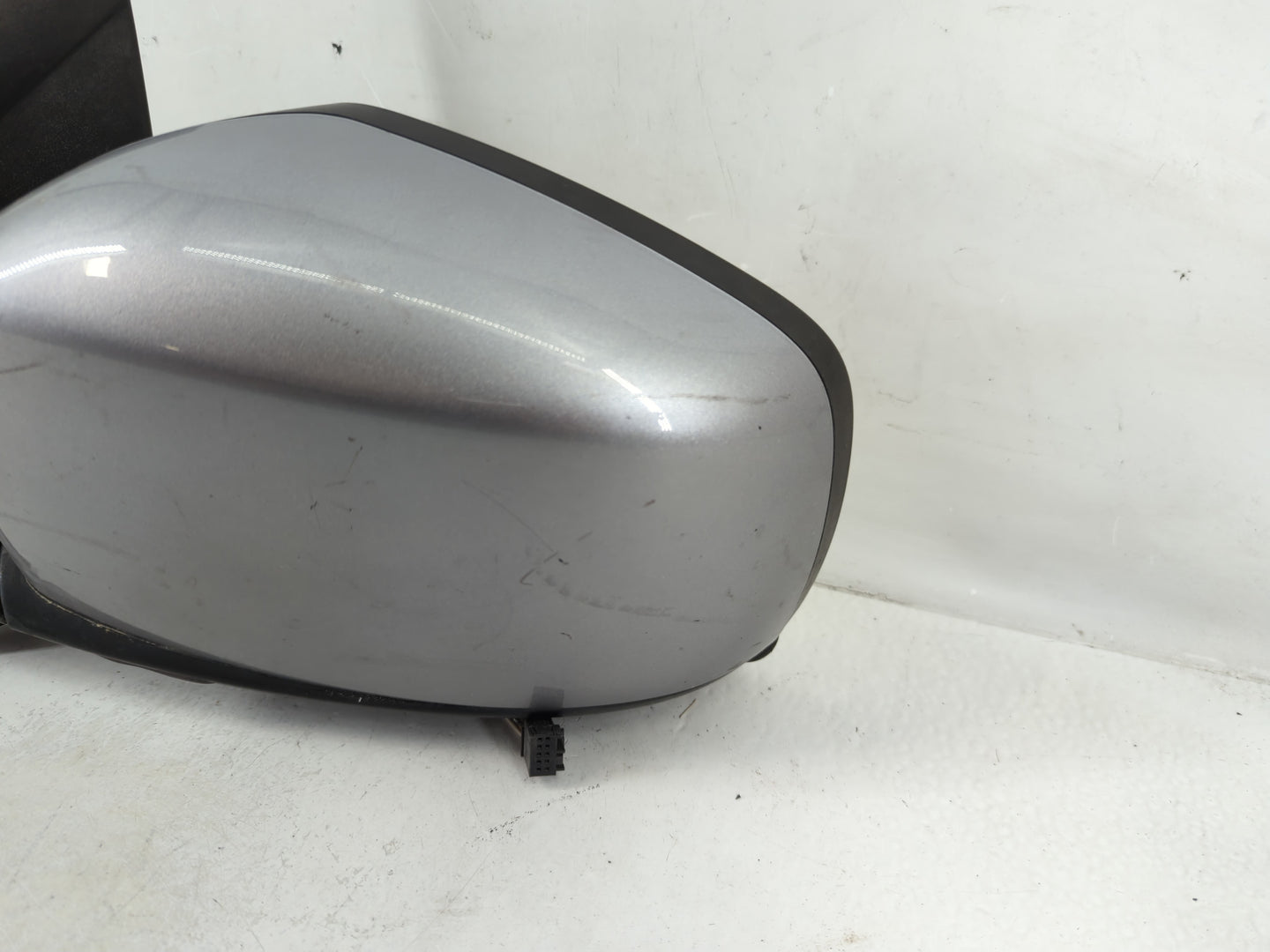 2017 Dodge Caravan Driver Side View Mirror - Left Door Mirror OEM Used - Oemusedautoparts1.com