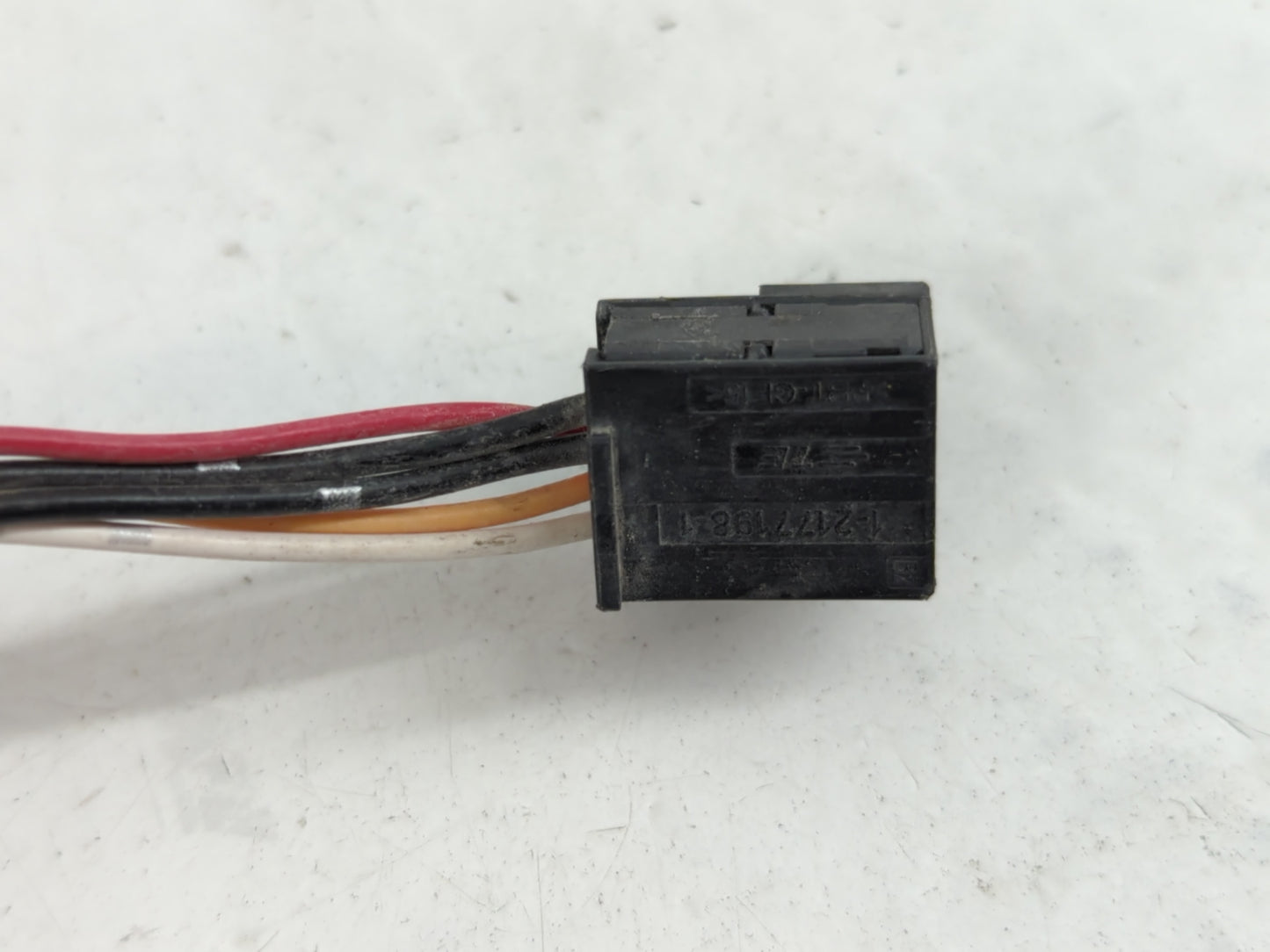 2017 Dodge Caravan Driver Side View Mirror - Left Door Mirror OEM Used - Oemusedautoparts1.com