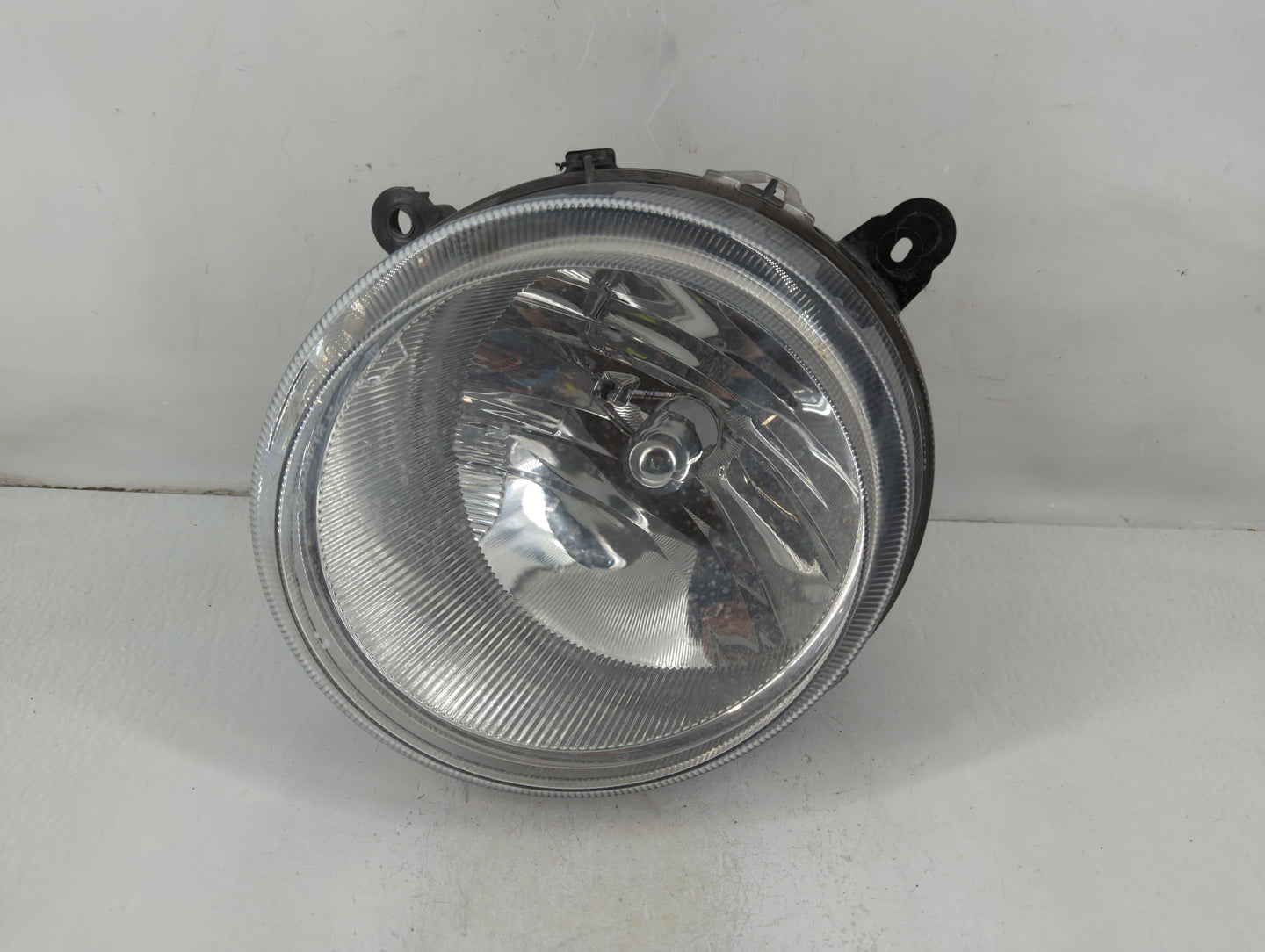 Dodge Caravan Passenger Right Oem Head Light Headlight Lamp - Oemusedautoparts1.com