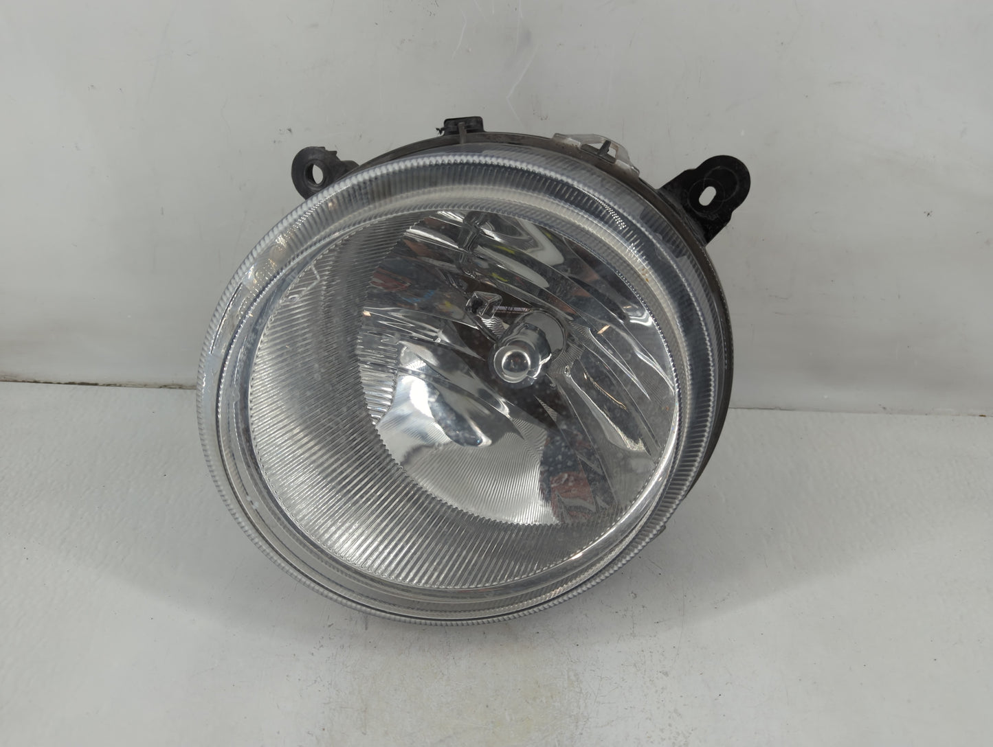 Dodge Caravan Passenger Right Oem Head Light Headlight Lamp - Oemusedautoparts1.com