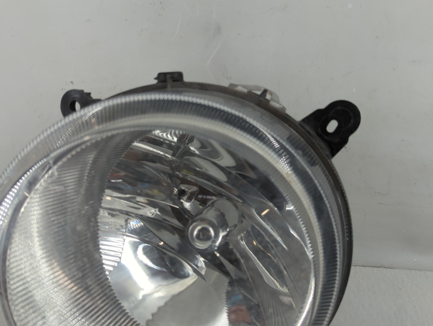 Dodge Caravan Passenger Right Oem Head Light Headlight Lamp - Oemusedautoparts1.com
