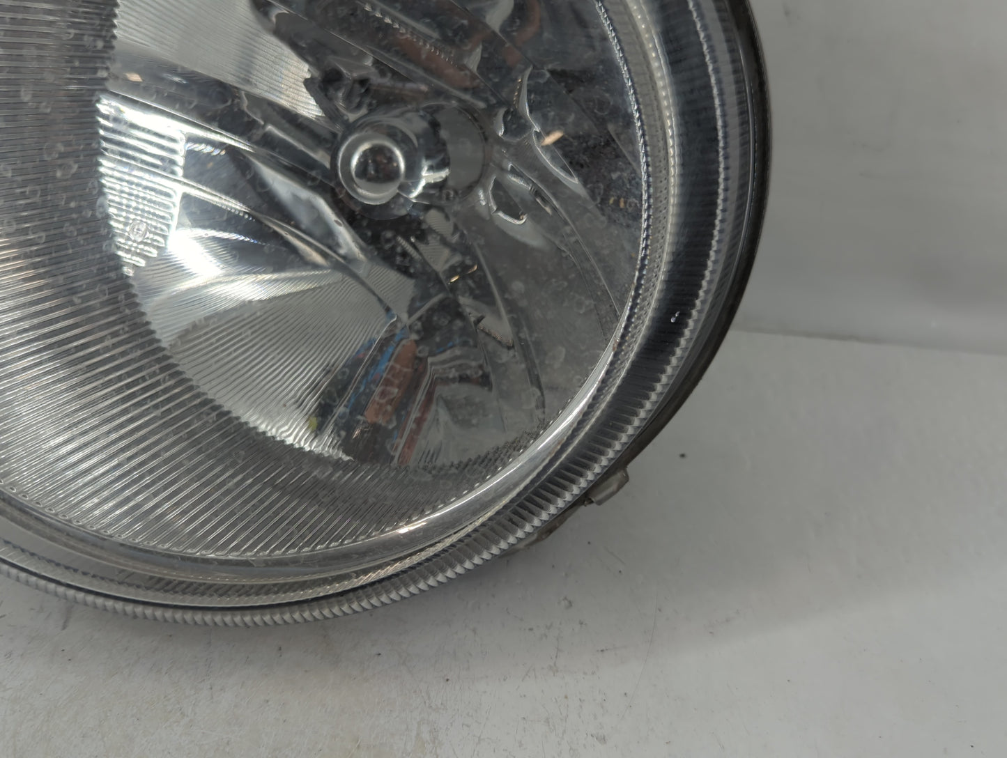 Dodge Caravan Passenger Right Oem Head Light Headlight Lamp - Oemusedautoparts1.com