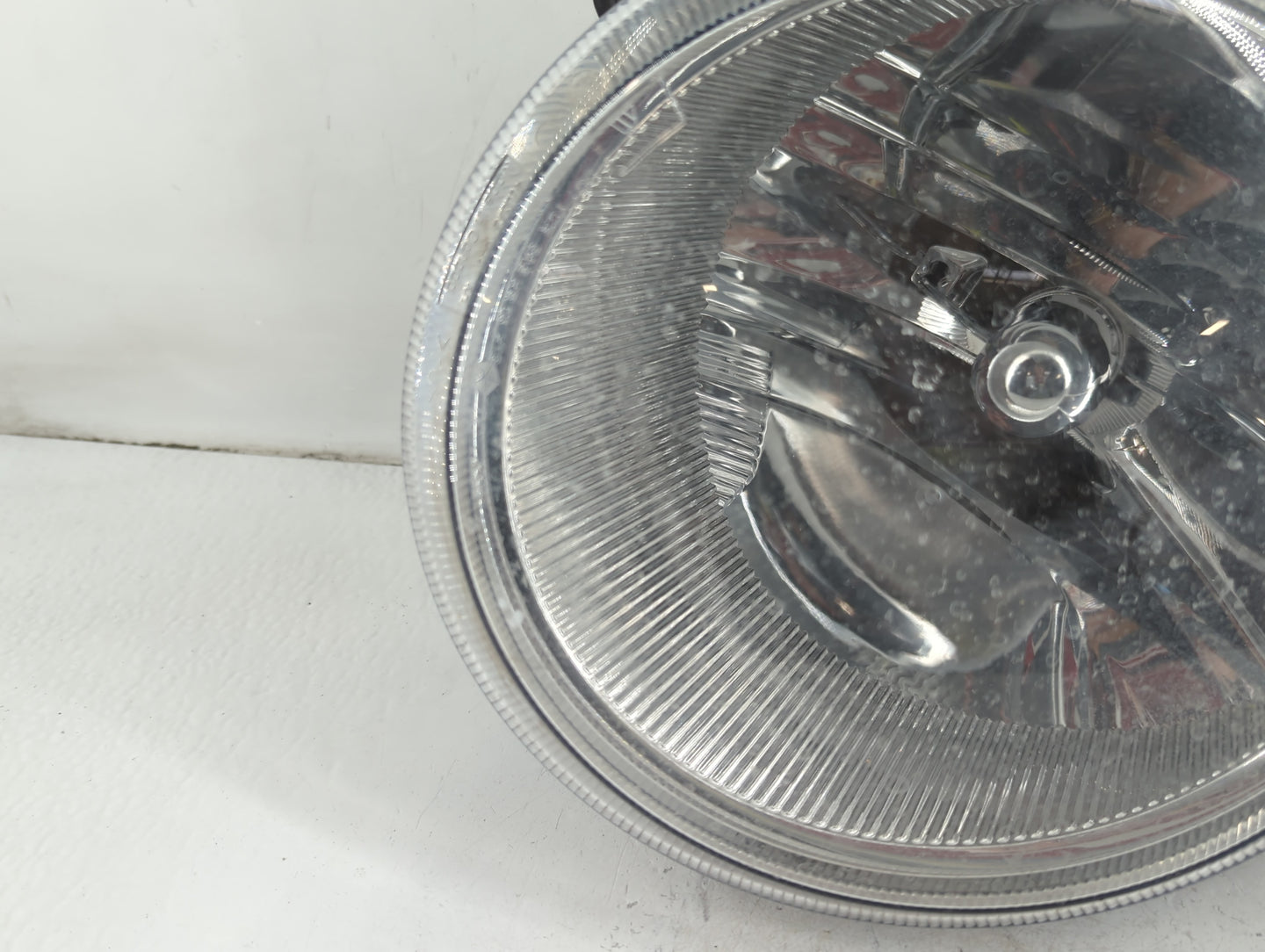Dodge Caravan Passenger Right Oem Head Light Headlight Lamp - Oemusedautoparts1.com