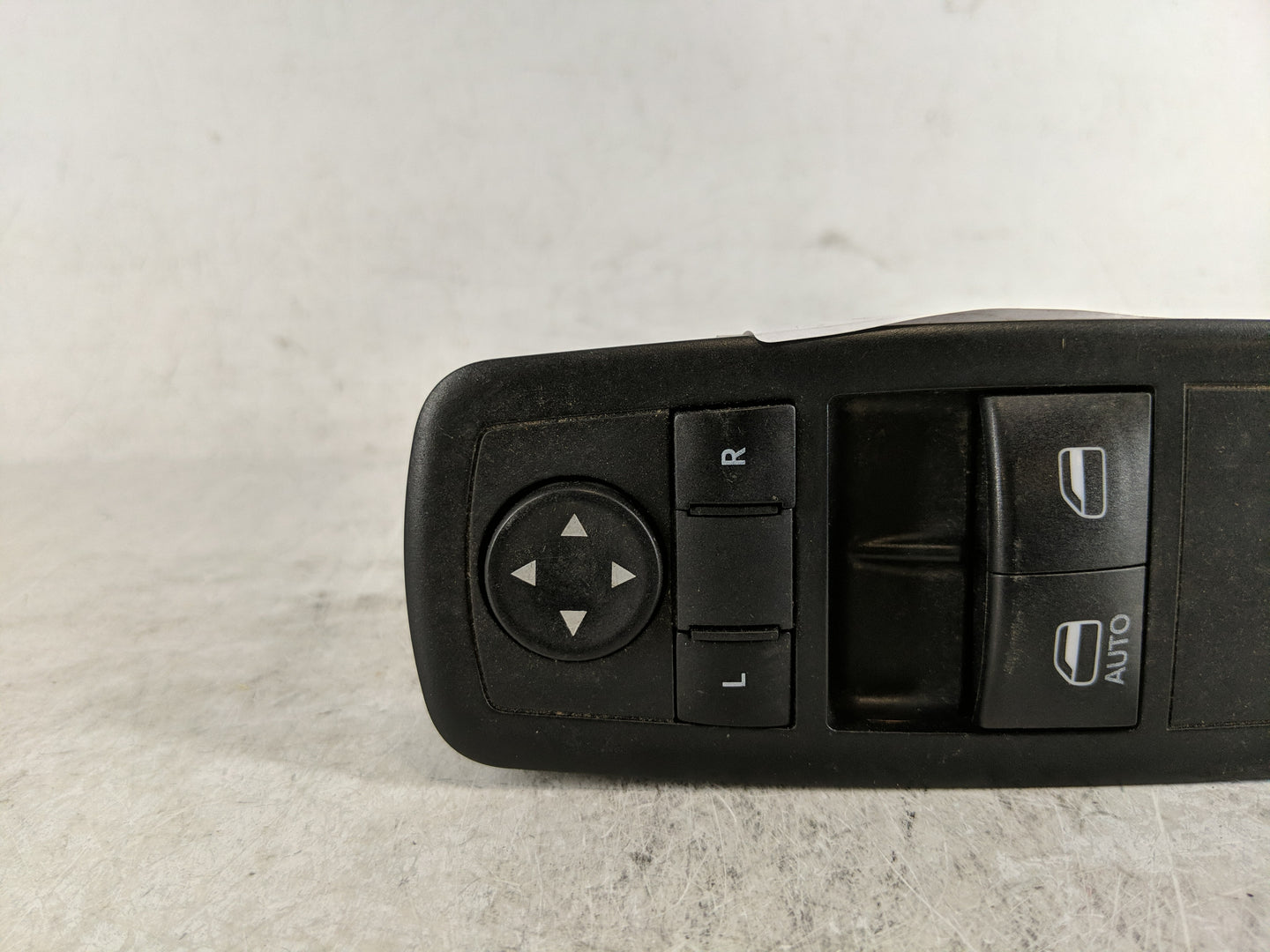 2017 Dodge Caravan Master Power Window Switch Replacement Driver Side Left P/N:68298870AA 68298871AA Fits Fits 2018 2019 202
