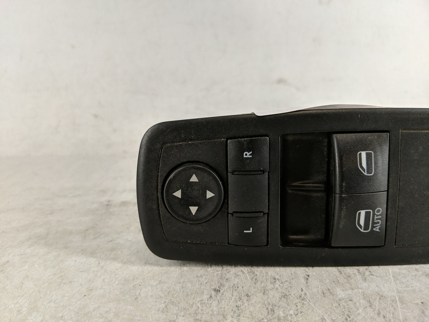 2017 Dodge Caravan Master Power Window Switch Replacement Driver Side Left P/N:68298870AA 68298871AA Fits Fits 2018 2019 202